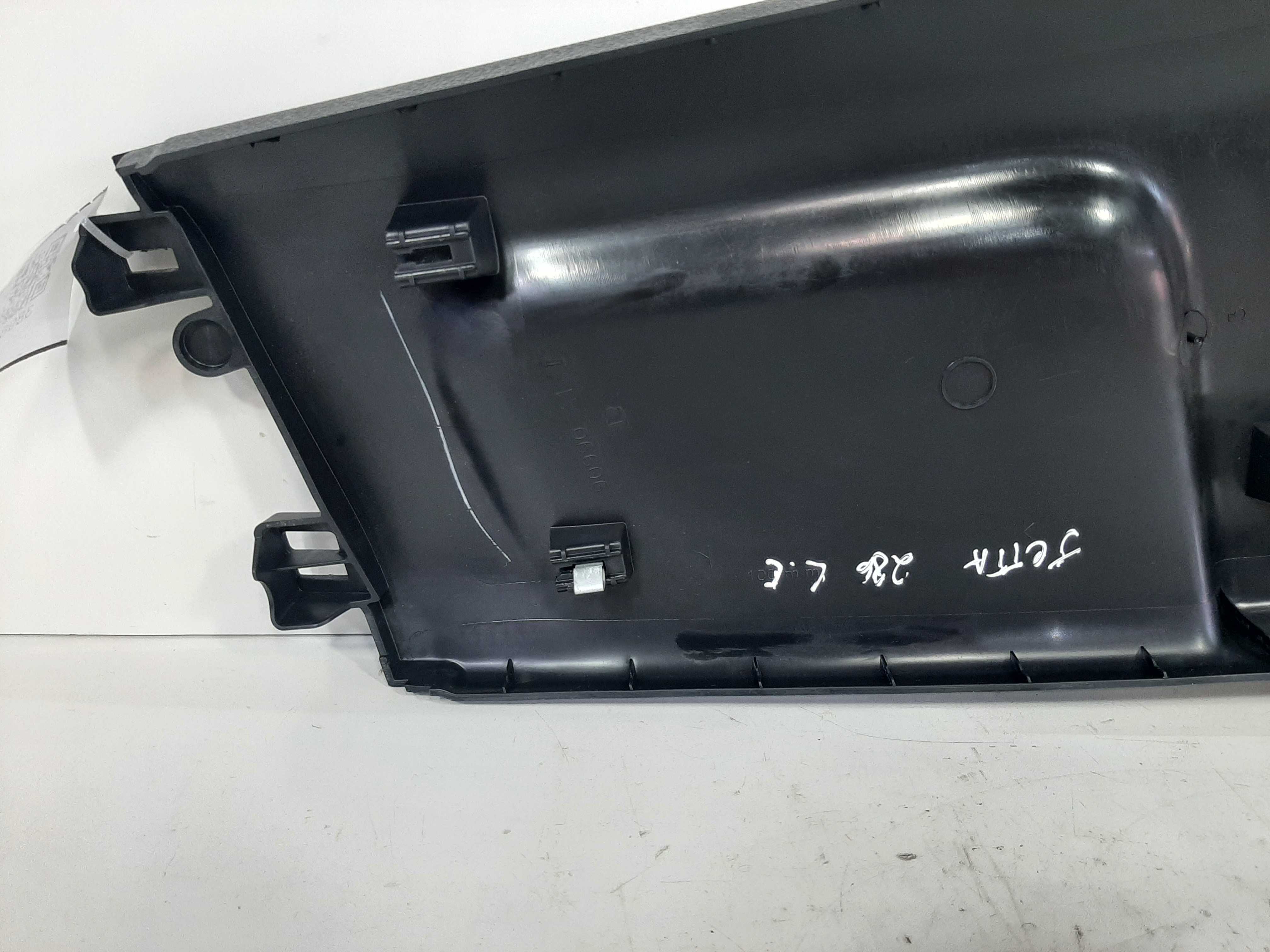 Acabamento Coluna Esquerdo Vw Jetta Tsi 2014 2015 2016 2017 7