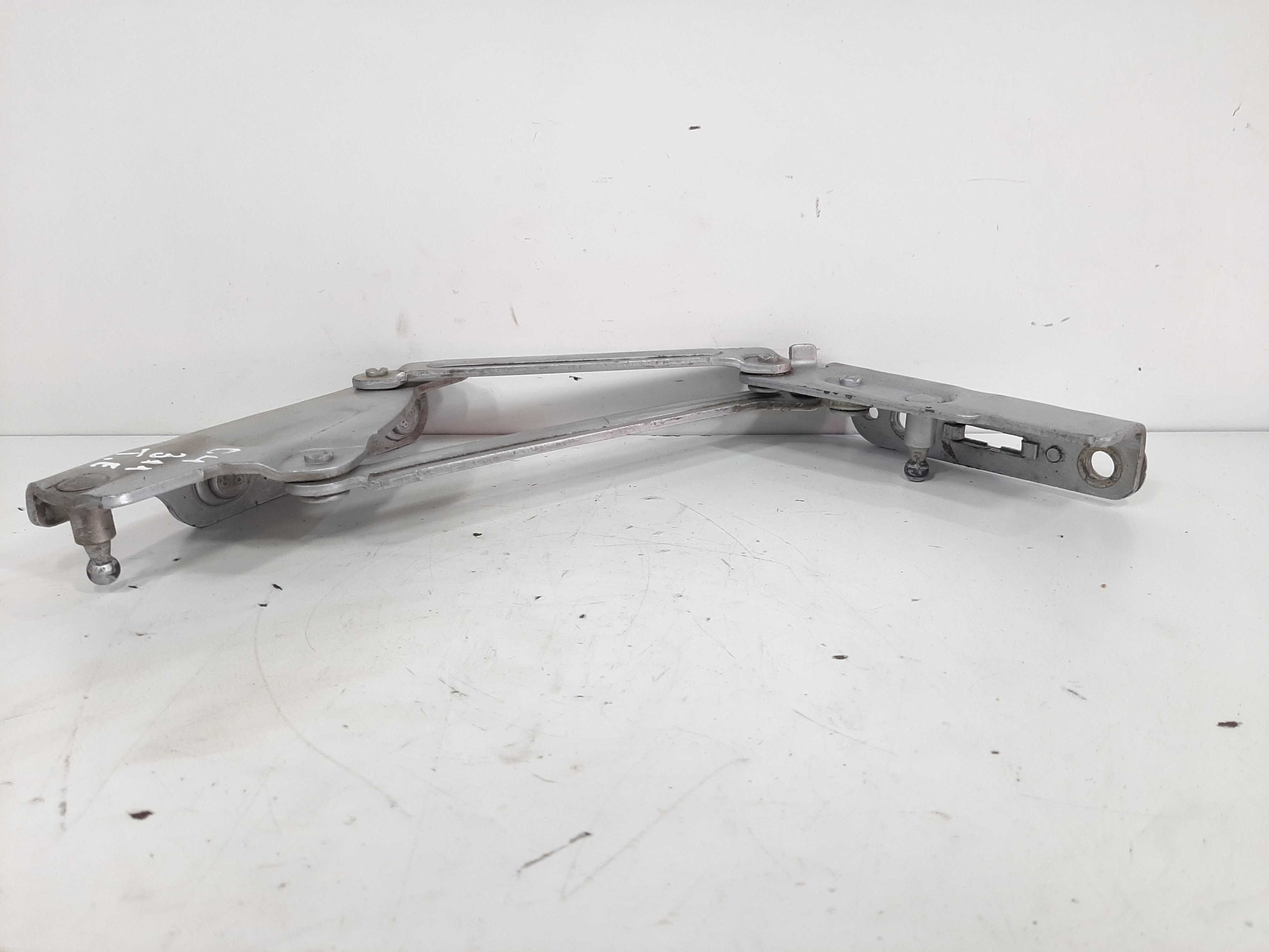 Dobradiça Porta Malas Esquerdo Citroen C4 Pallas 2007 A 2013 4