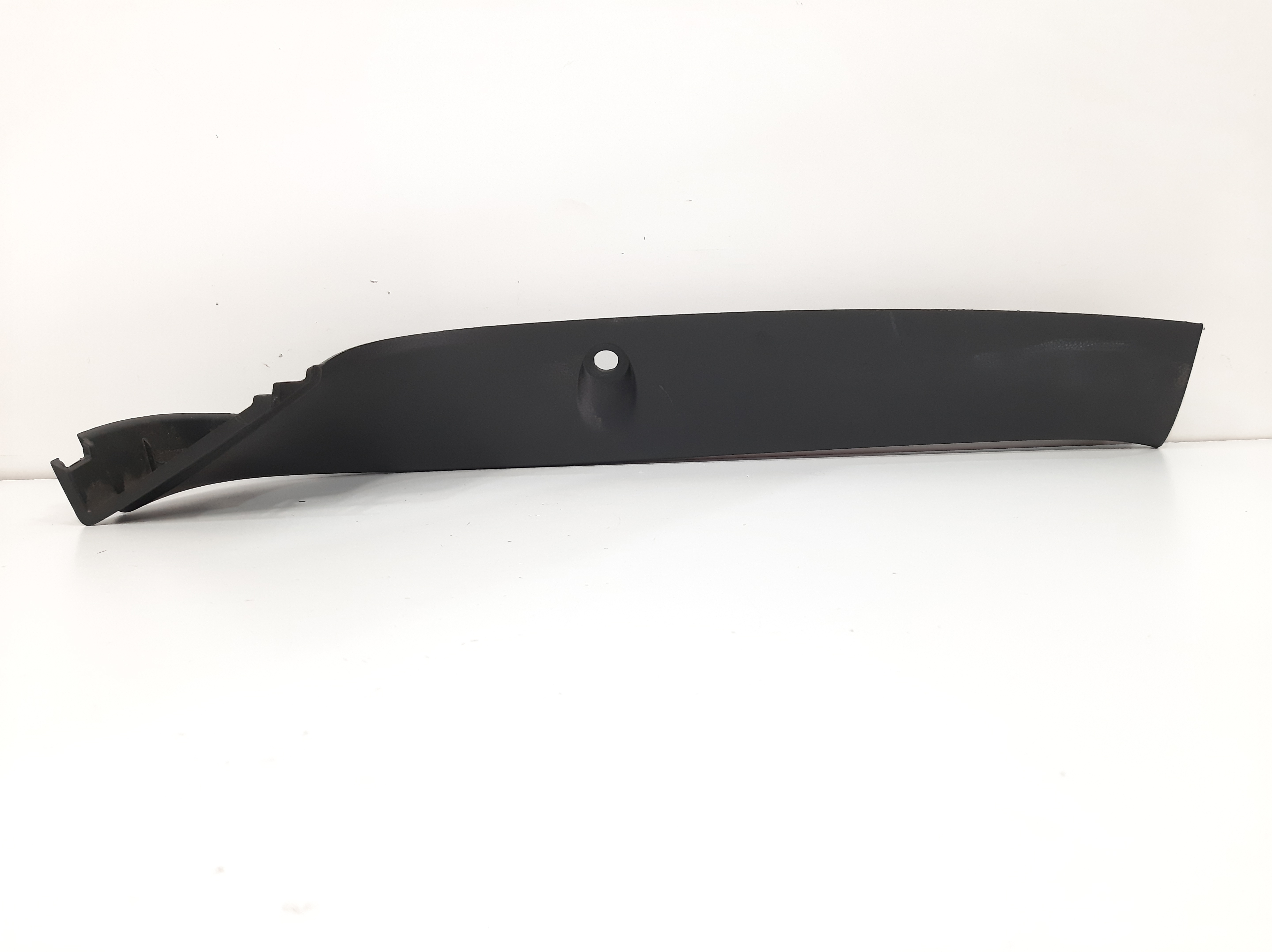Moldura Traseira Direita Gm Chevrolet Cruze 2011 2012 A 2016 9