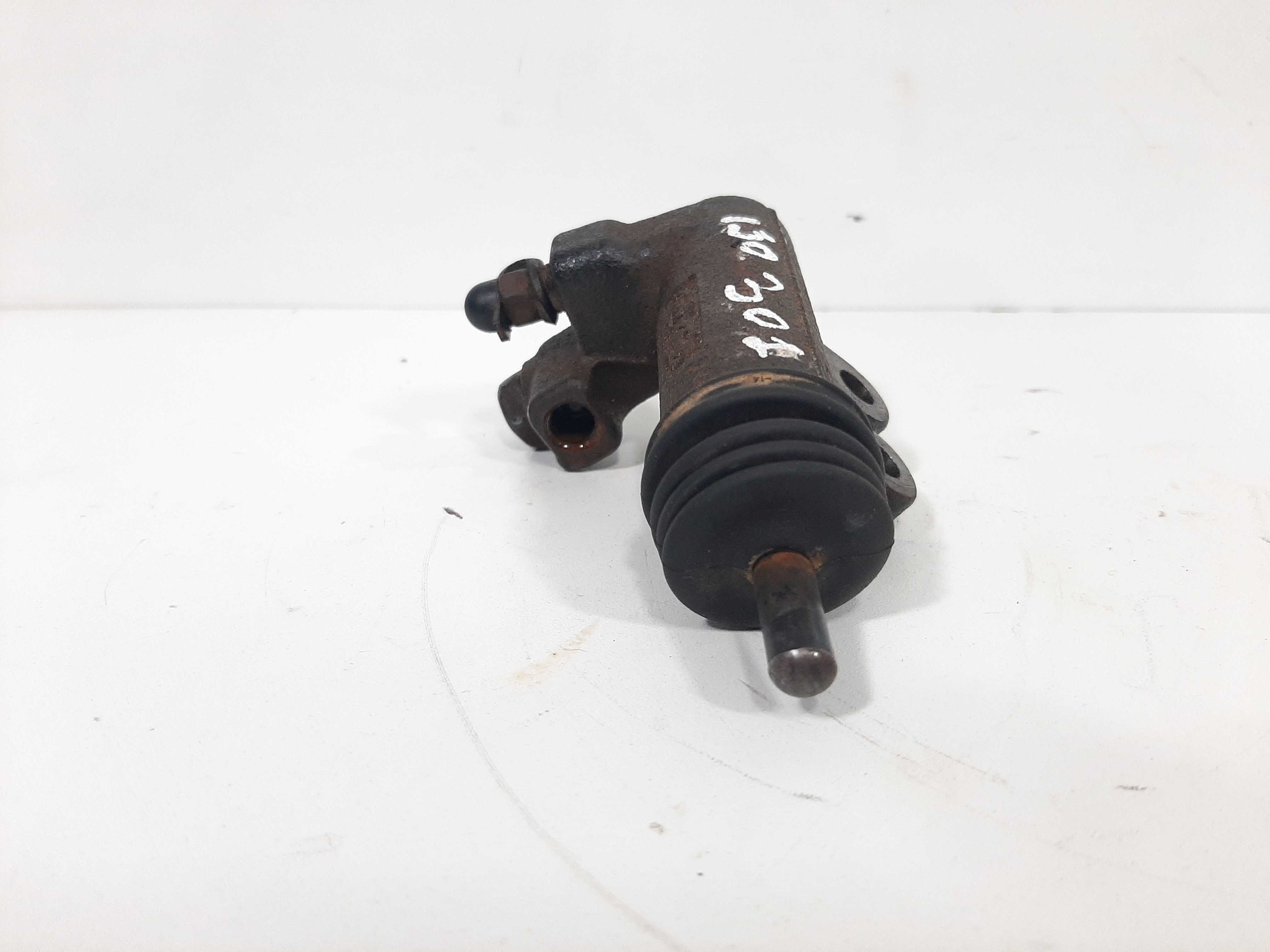 Atuador Cilindro Auxiliar Embreagem Hyundai I30 2008 A 2012 4