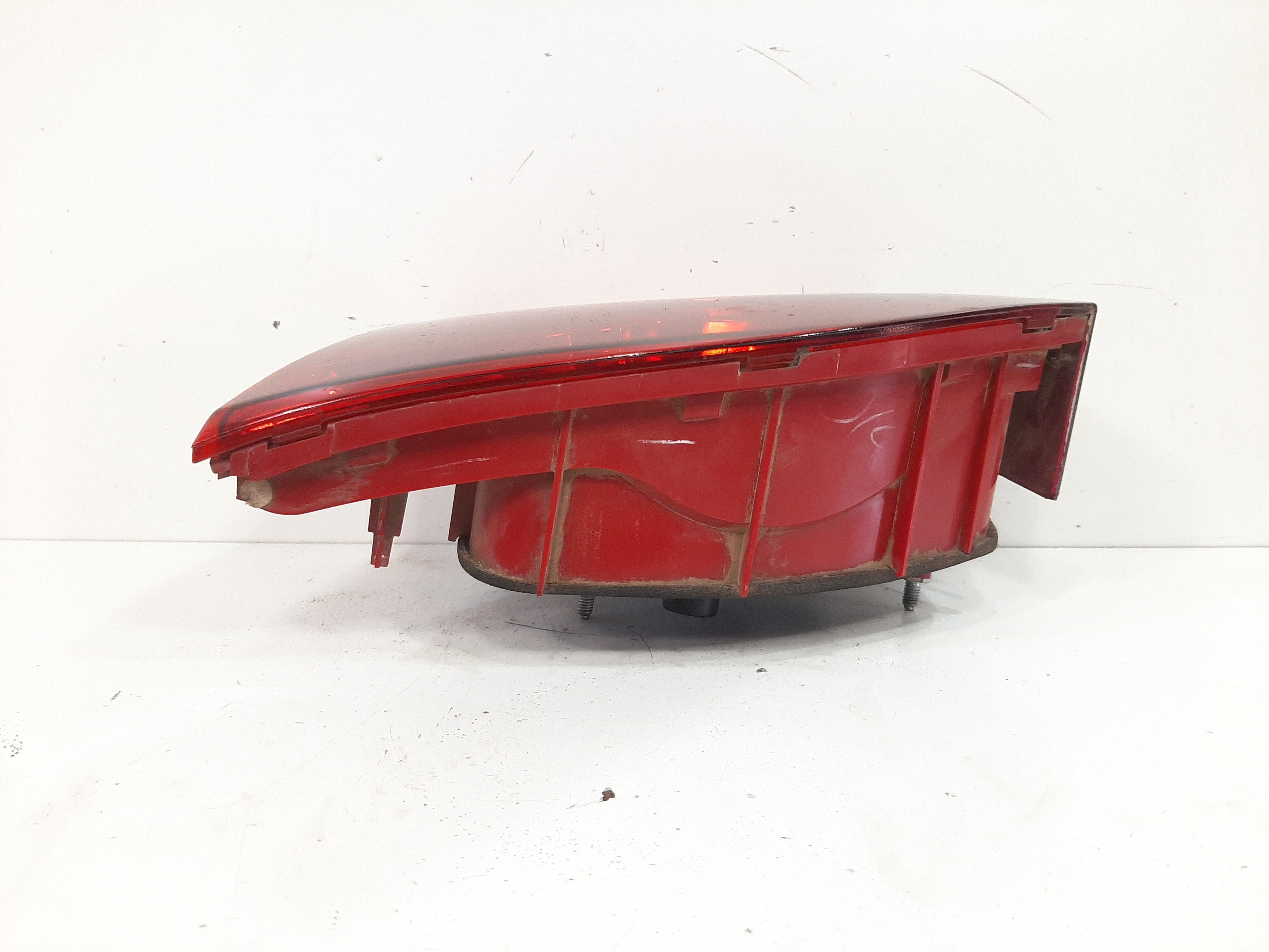 Lanterna Traseira Direita Tampa Vw Jetta 2011 2012 A 2017 3