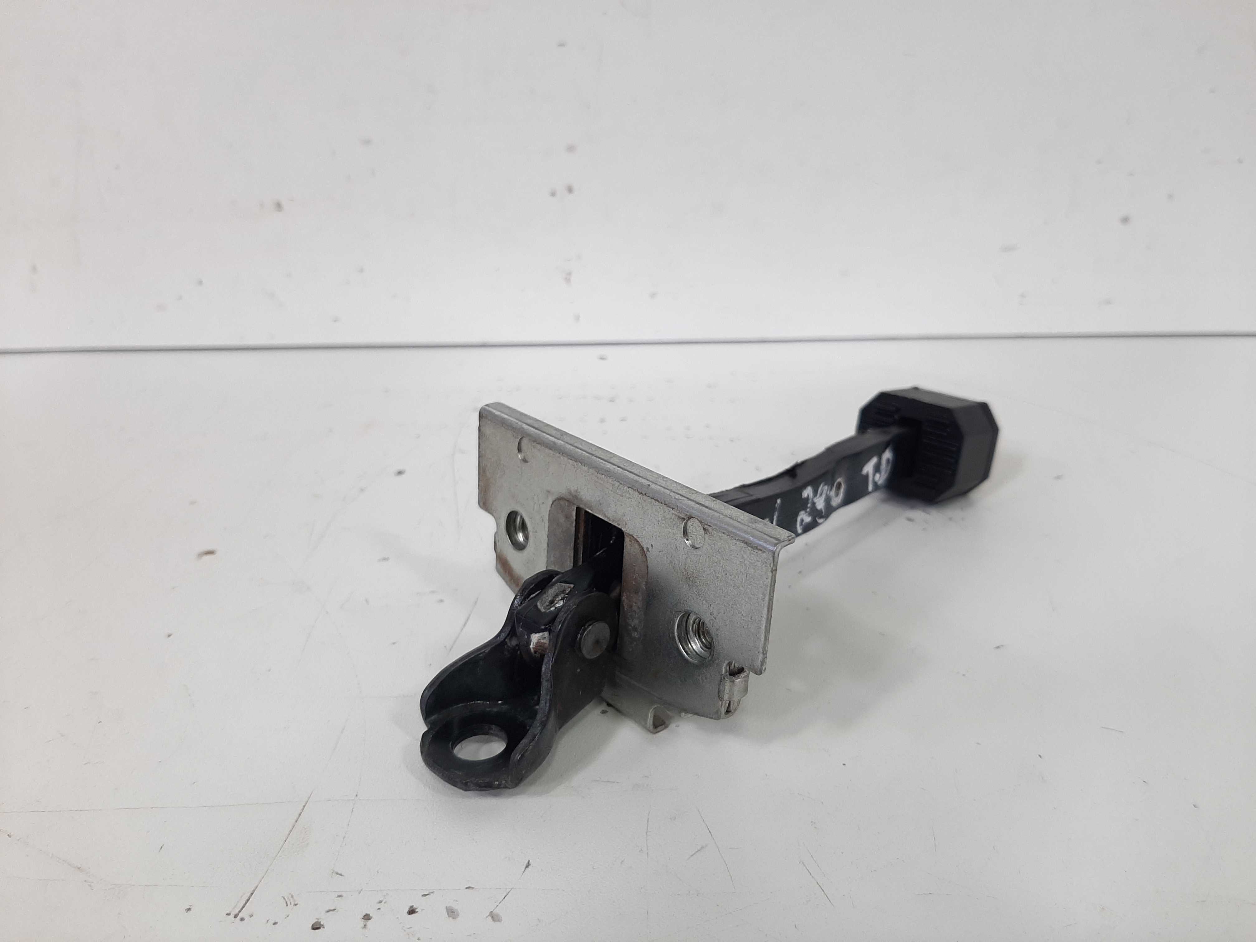 Limitador Porta Traseira Direita Honda Hrv 2015 2016 A 2018 4