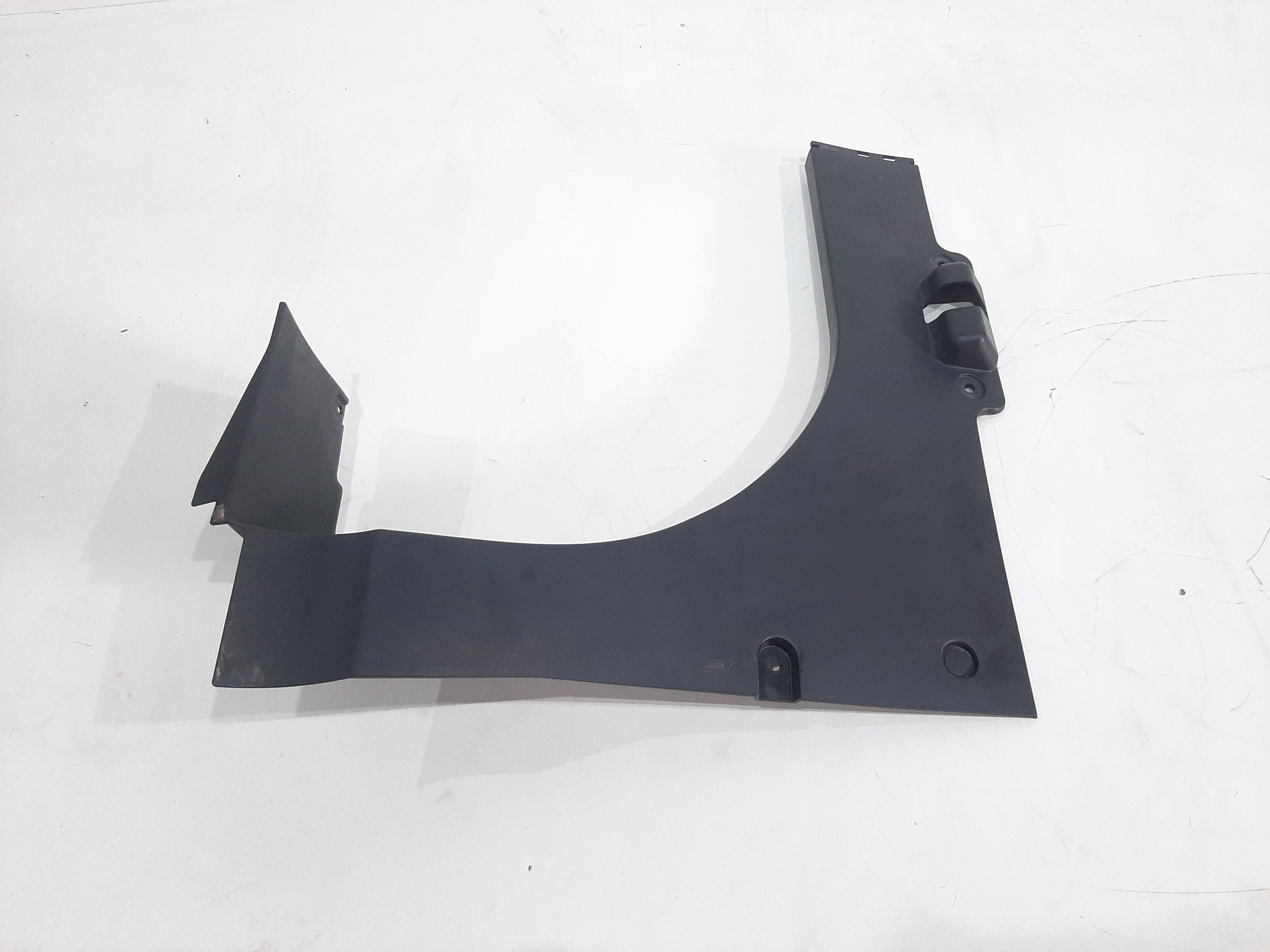 Moldura Porta Malas Lado Esquerdo Cerato Sportage 09 A 13