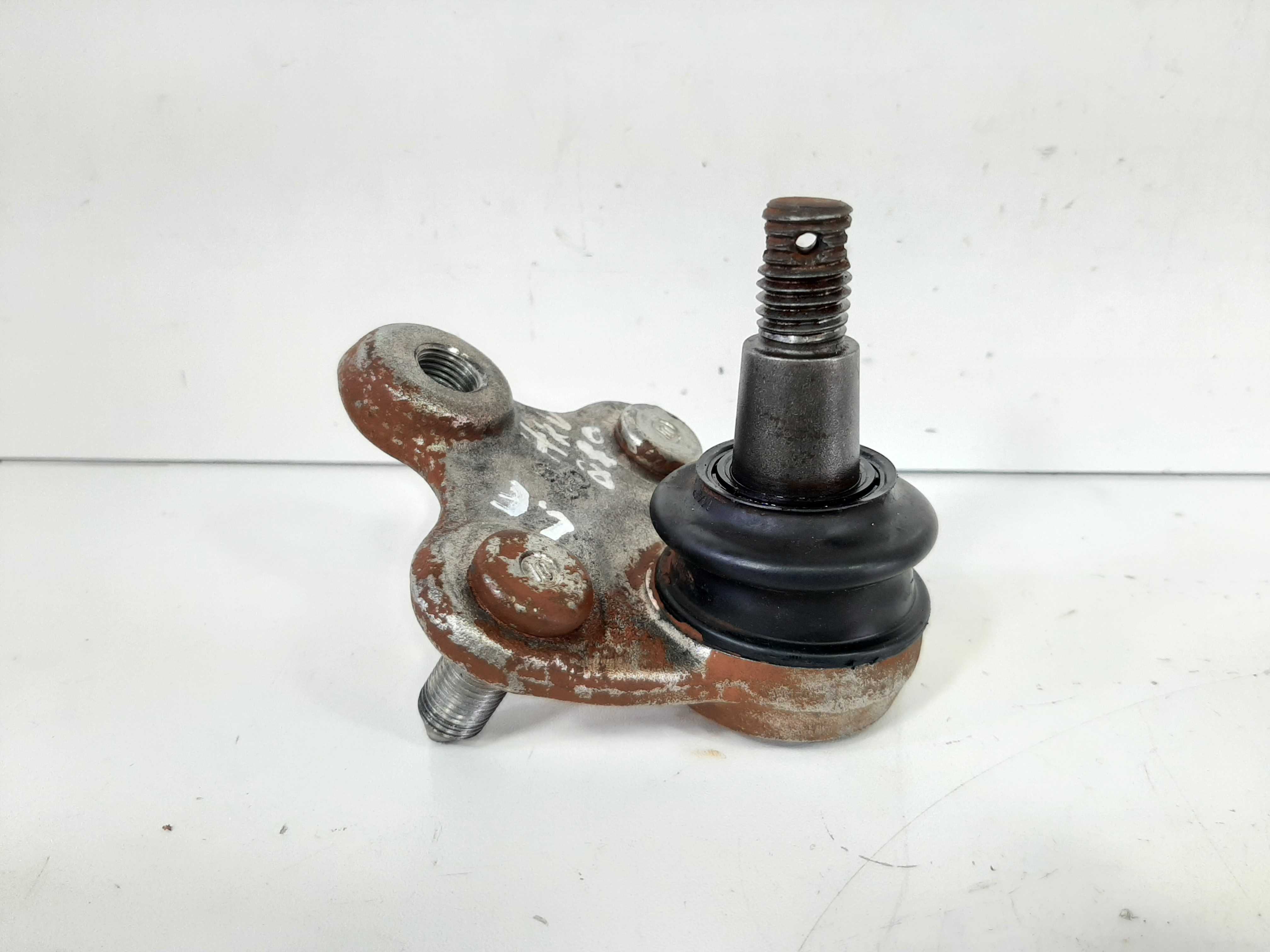 Pivo Suspensão Inferior Esquerdo Honda Hrv 2015 2016 A 2020 7