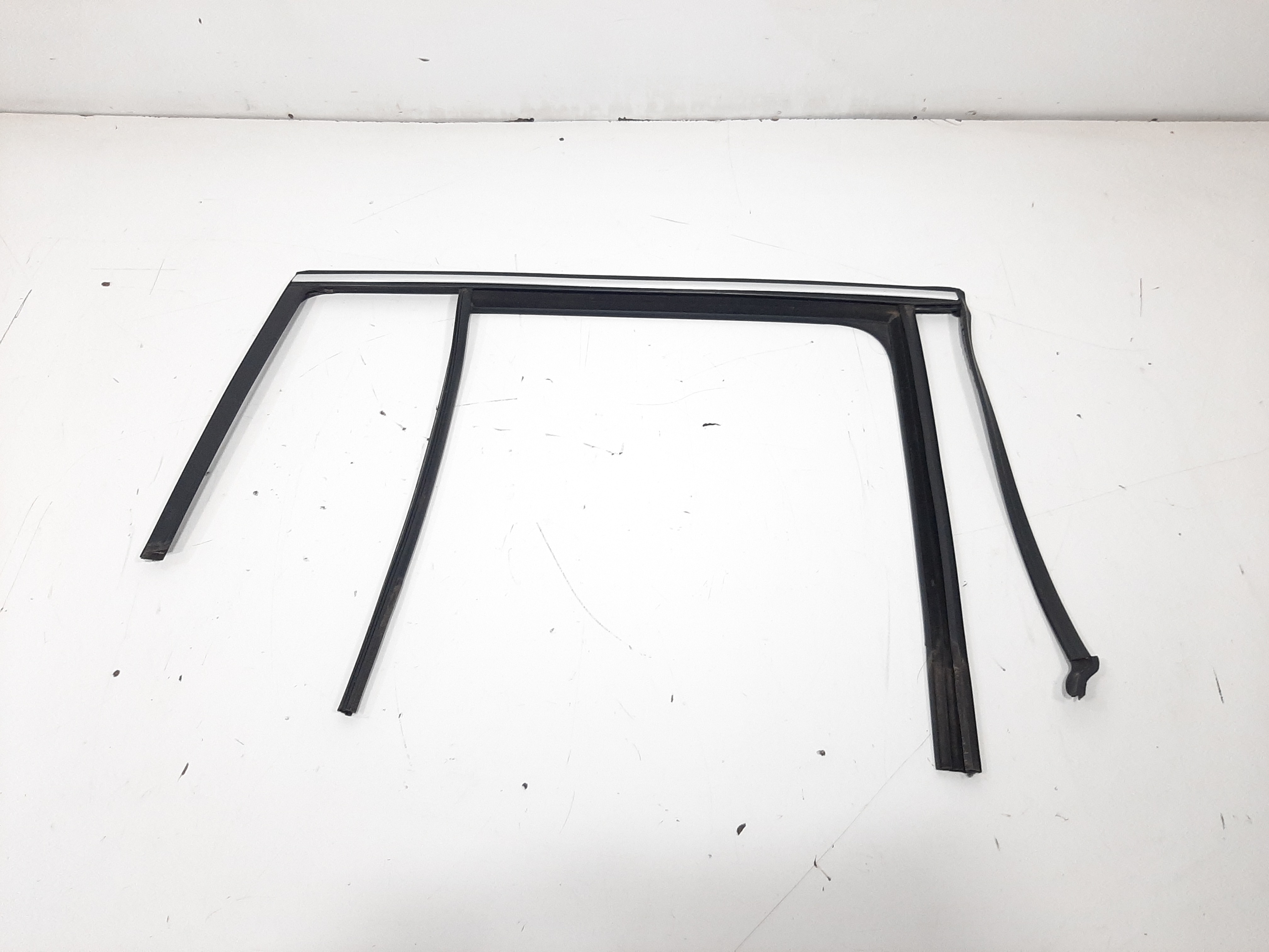 Canaleta Borracha Porta Traseira Direita Tiguan 2012 A 2017 9