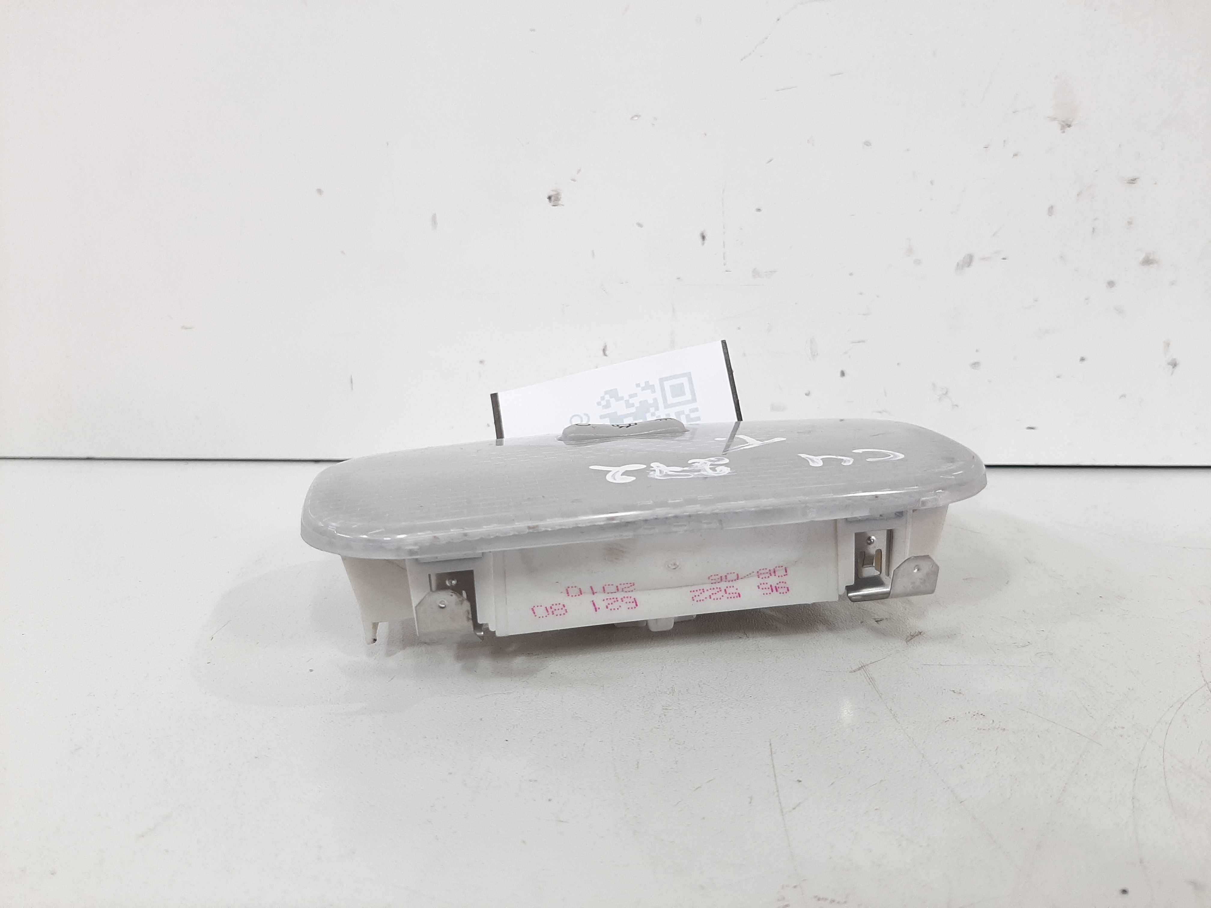 Luz Cortesia Traseiro Citroen C4 2007 2008 2009 2010 A 2013 6