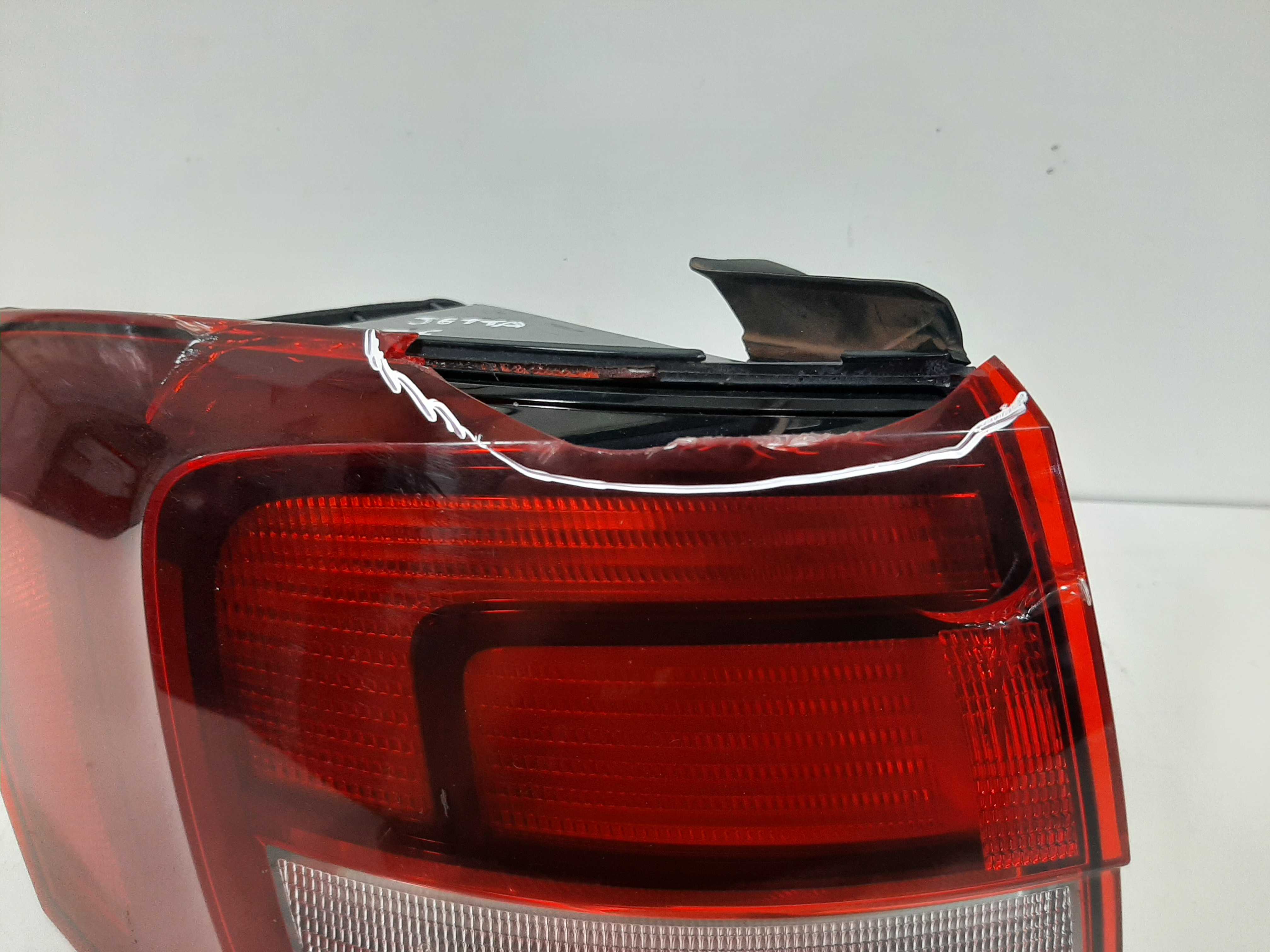 Lanterna Traseira Esquerda Jetta 2011 2012 A 2018 C/ Avaria 5
