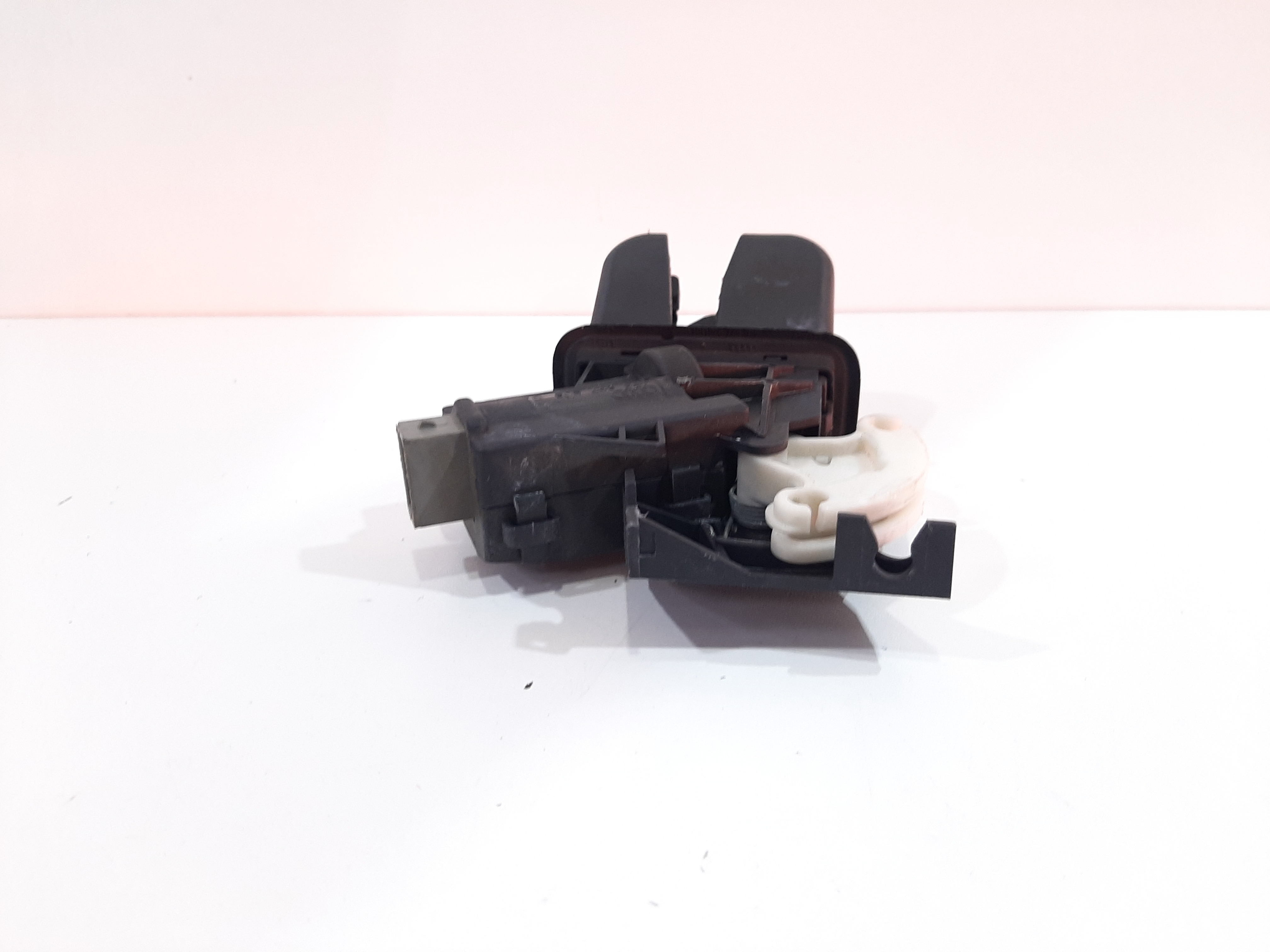 Fechadura Elétrica Porta Malas Audi A4 B8 2008 2009 A 2015 5