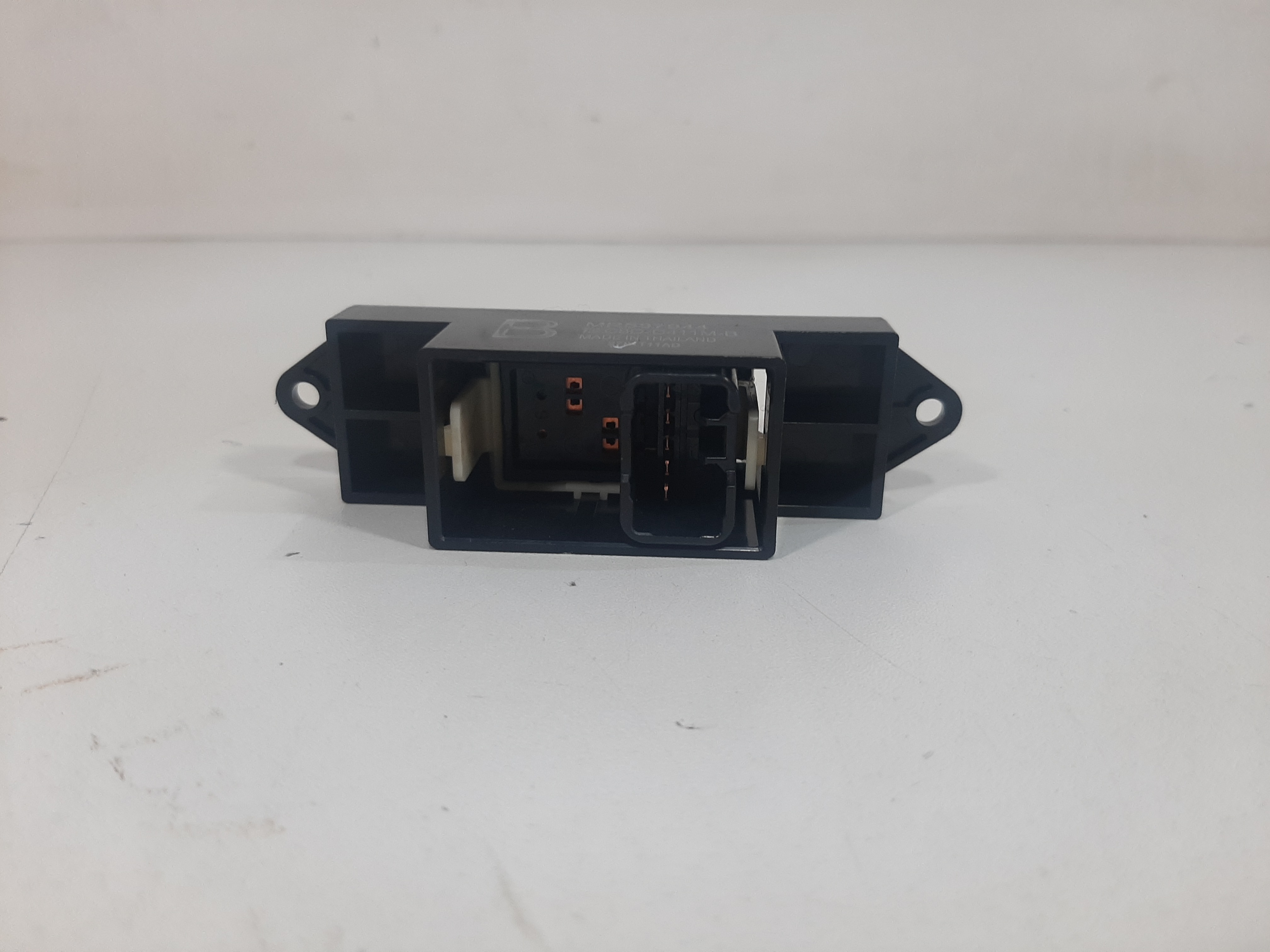 Comando Vidro Eletrico Traseiro Direito Asx 2010 A 2017 1