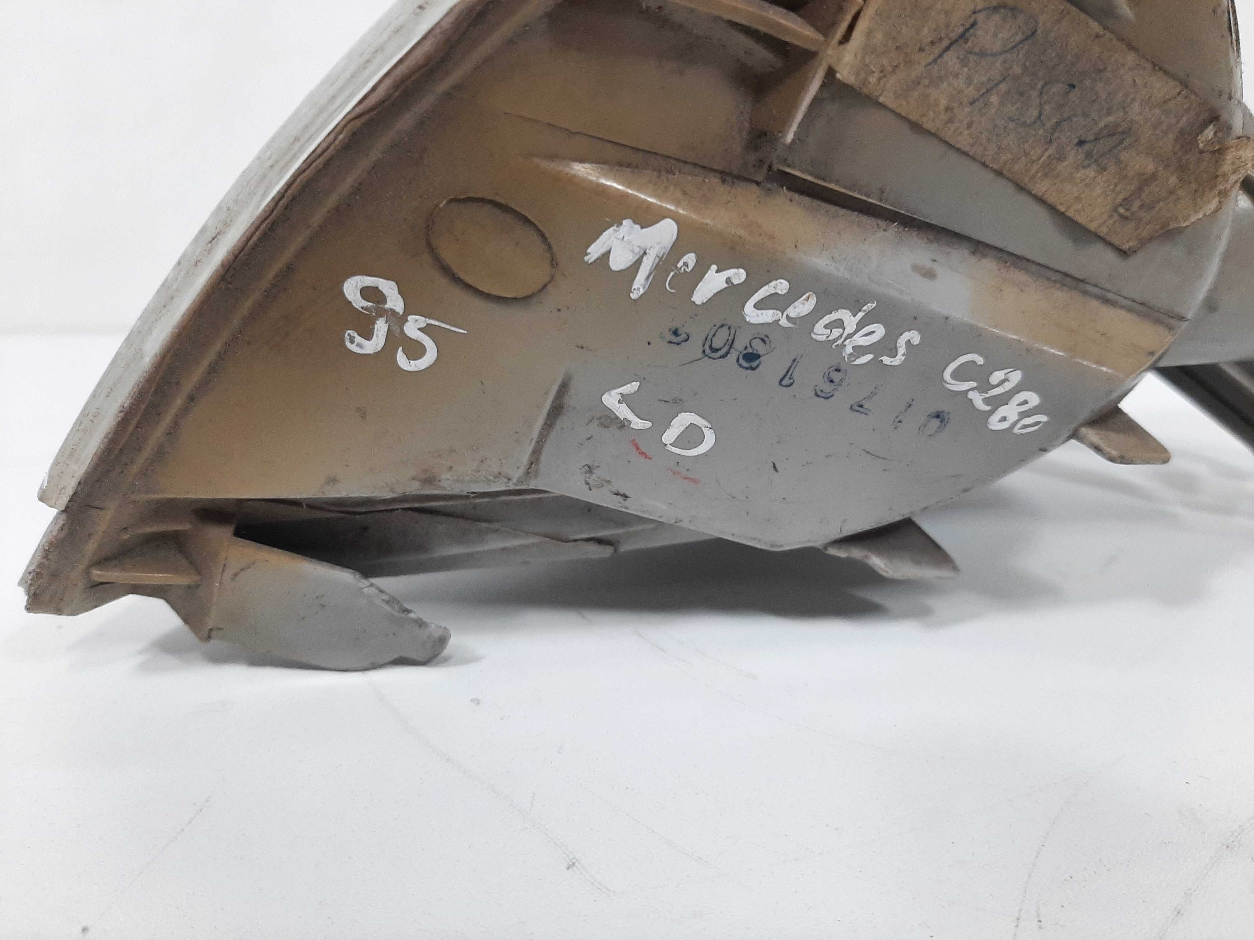 Pisca Lanterna Dianteiro Direito C280 W203 93 A 99 C/avaria 5