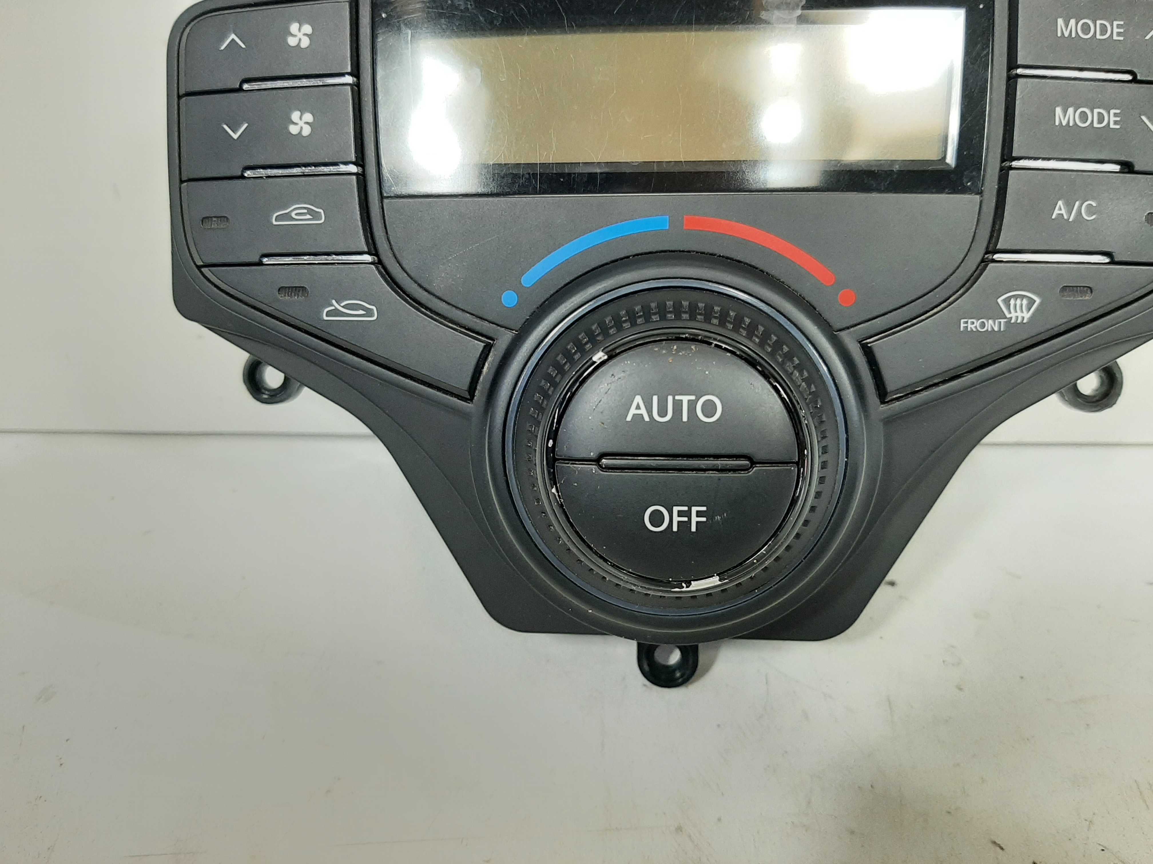 Comando Ar Condicionado Digital Hyundai I30 2009 2010 A 2012 7