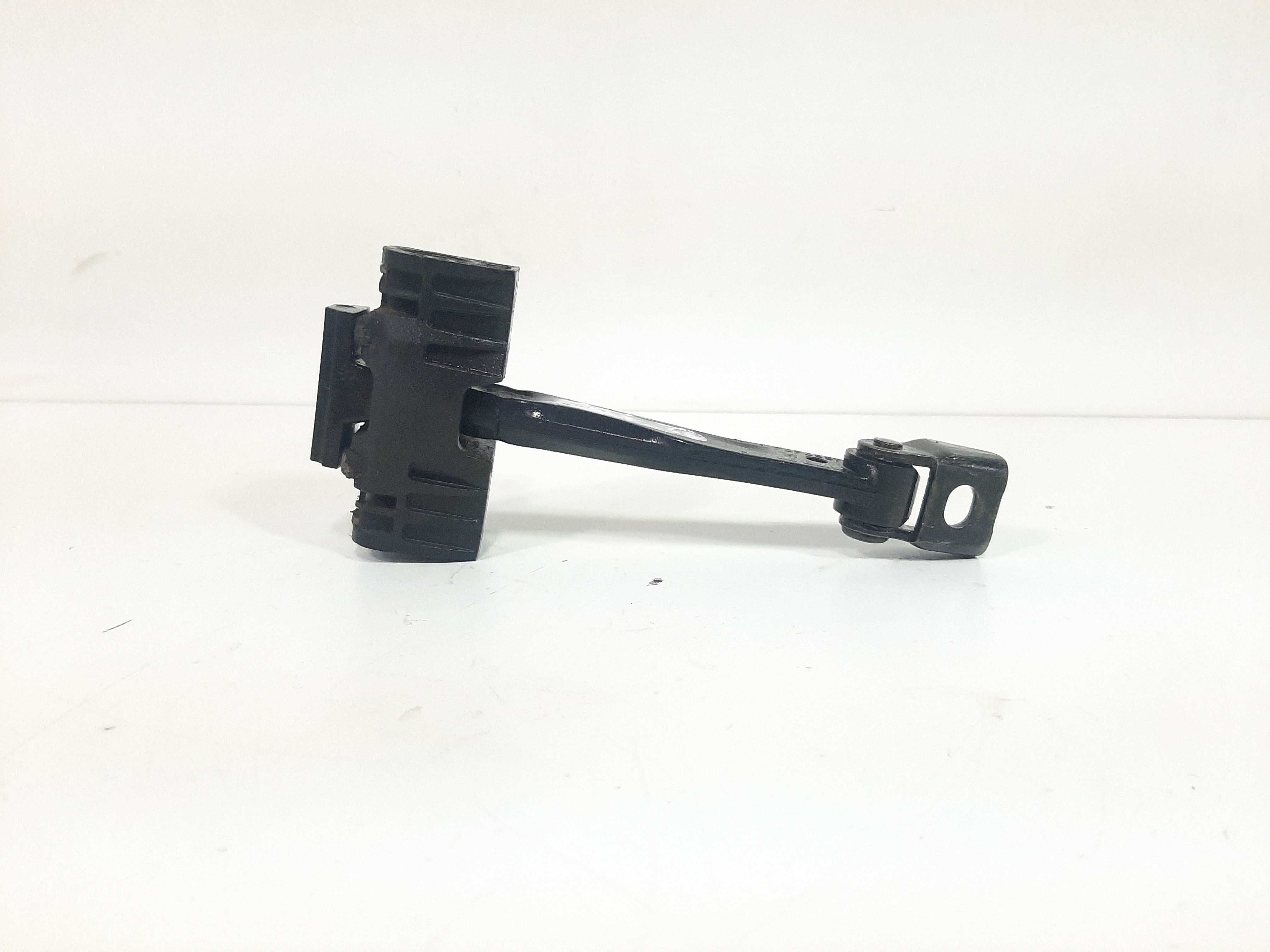 Limitador Porta Traseira Direita 118i 120i E87 2006 A 2012 5