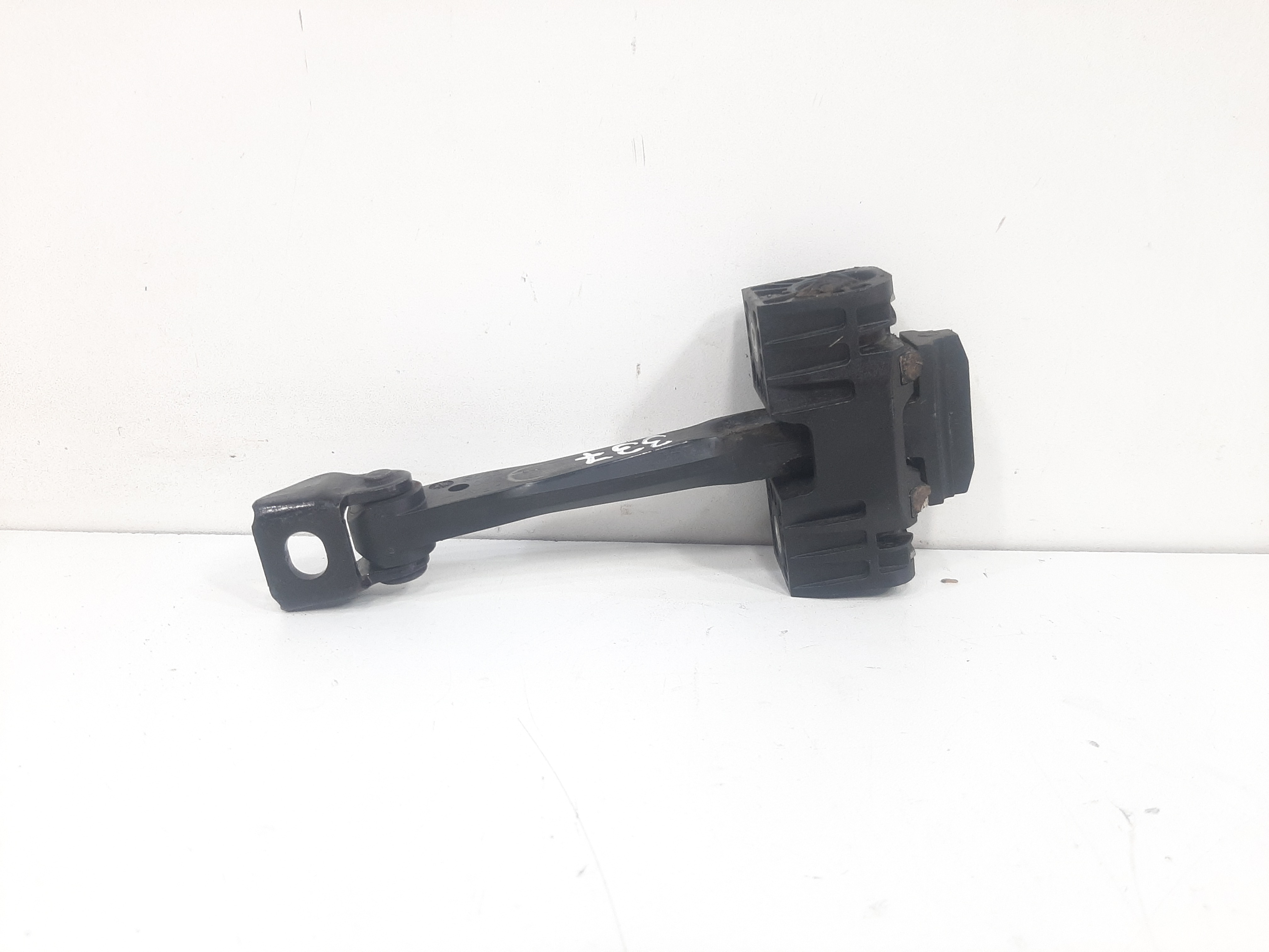 Limitador Porta Traseira Esquerda Bmw 320i E90 2006 A 2012 3