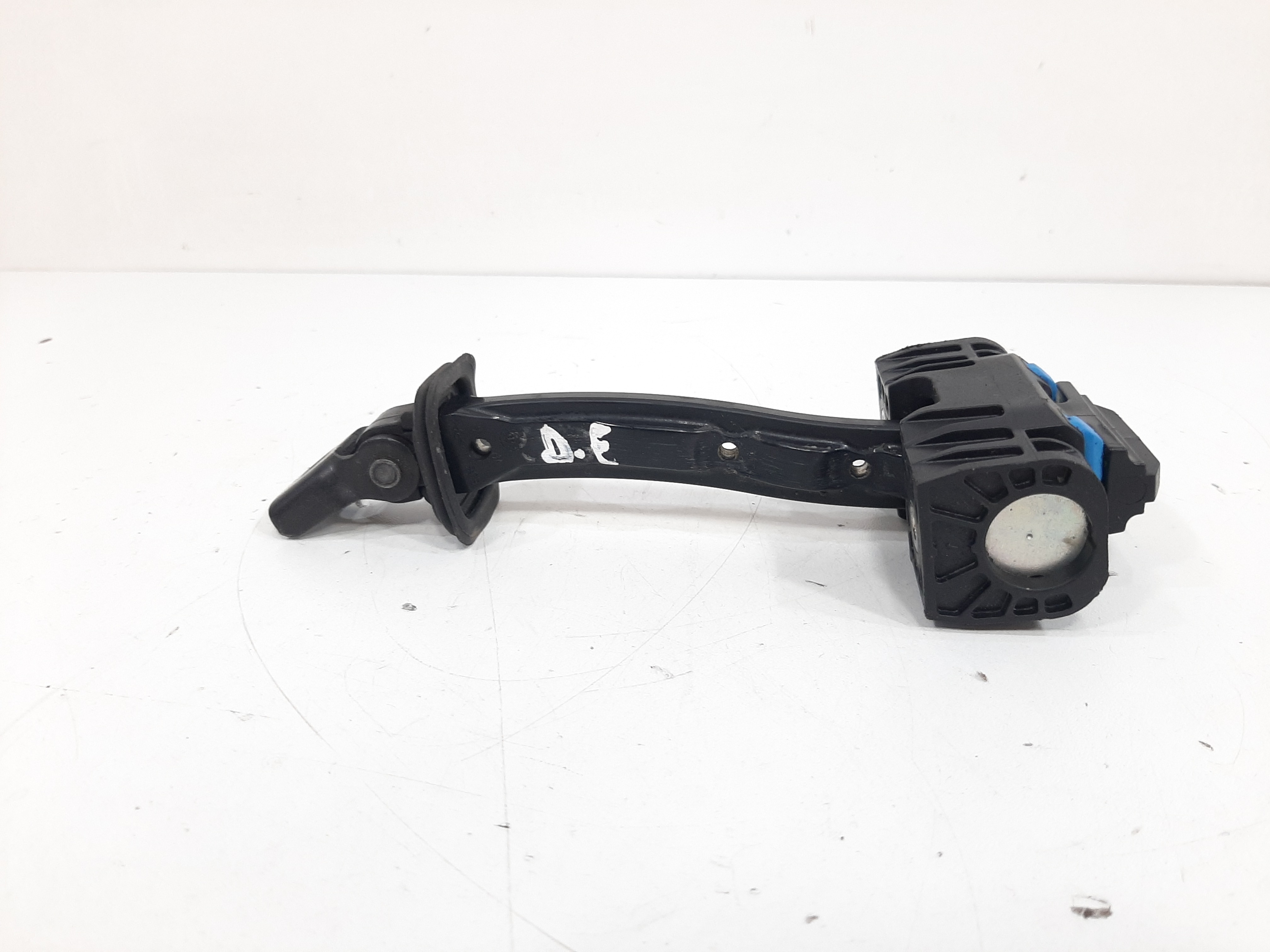 Limitador Porta Dianteira Esquerda Vw Tiguan 2012 A 2017 3