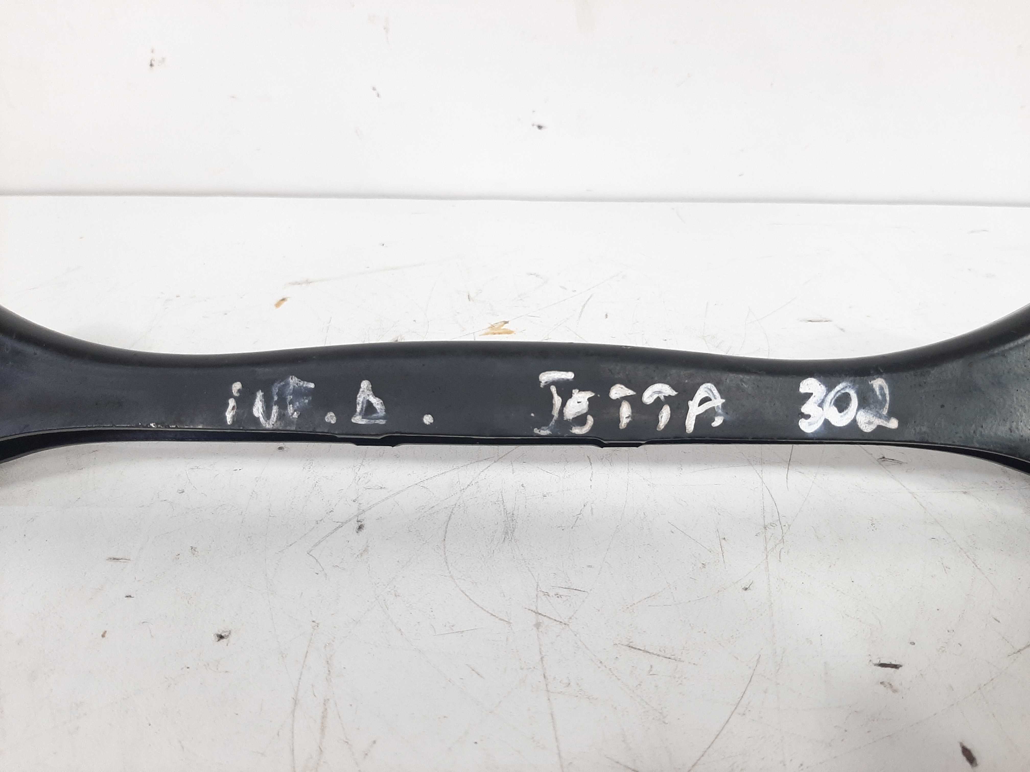 Braço Suspensão Inferior Traseiro Direito Jetta 2011 A 2018