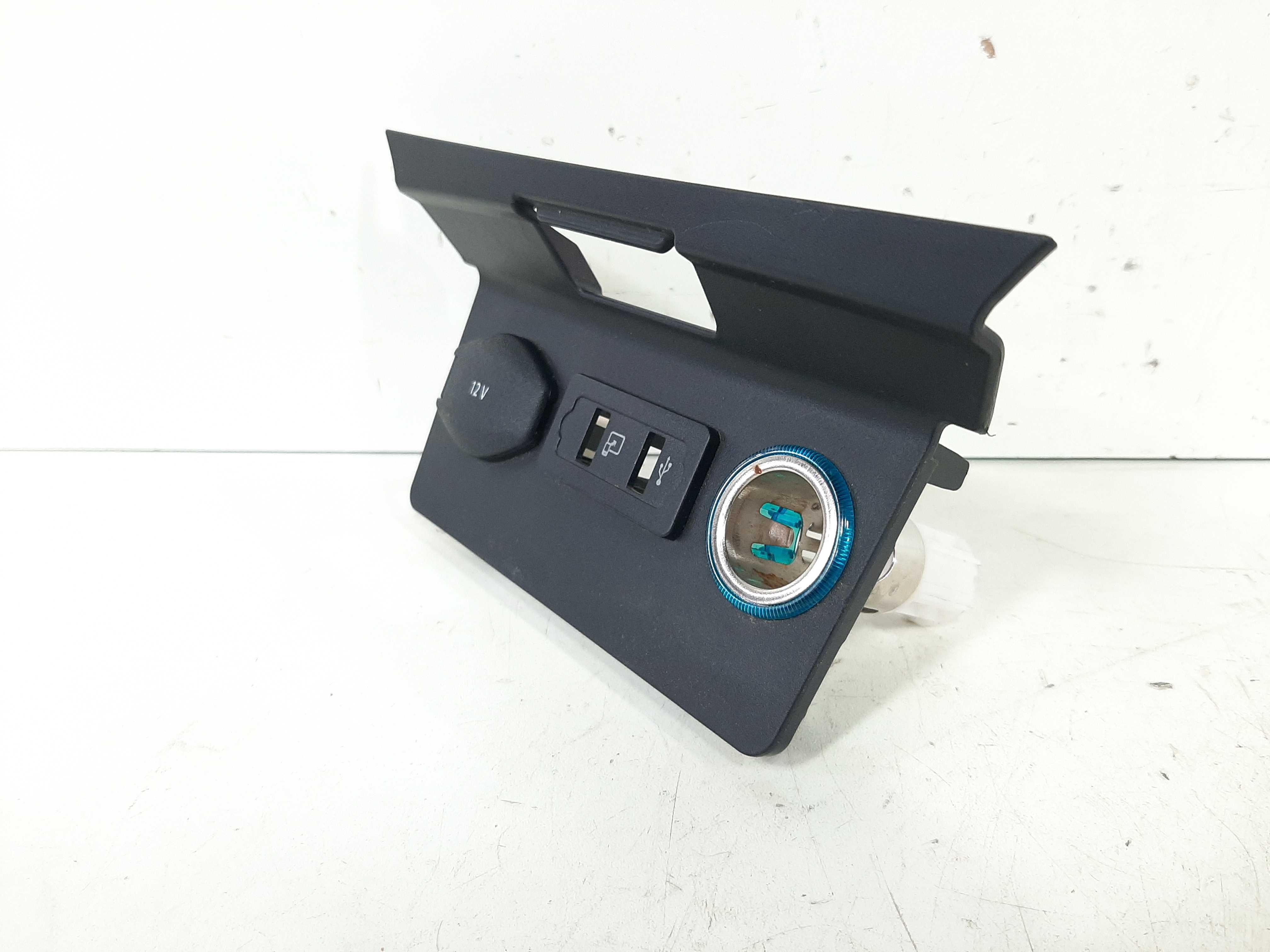 Painel Tomada 12v Acendedor Chery Tiggo 5x 2019 2020 2021 2