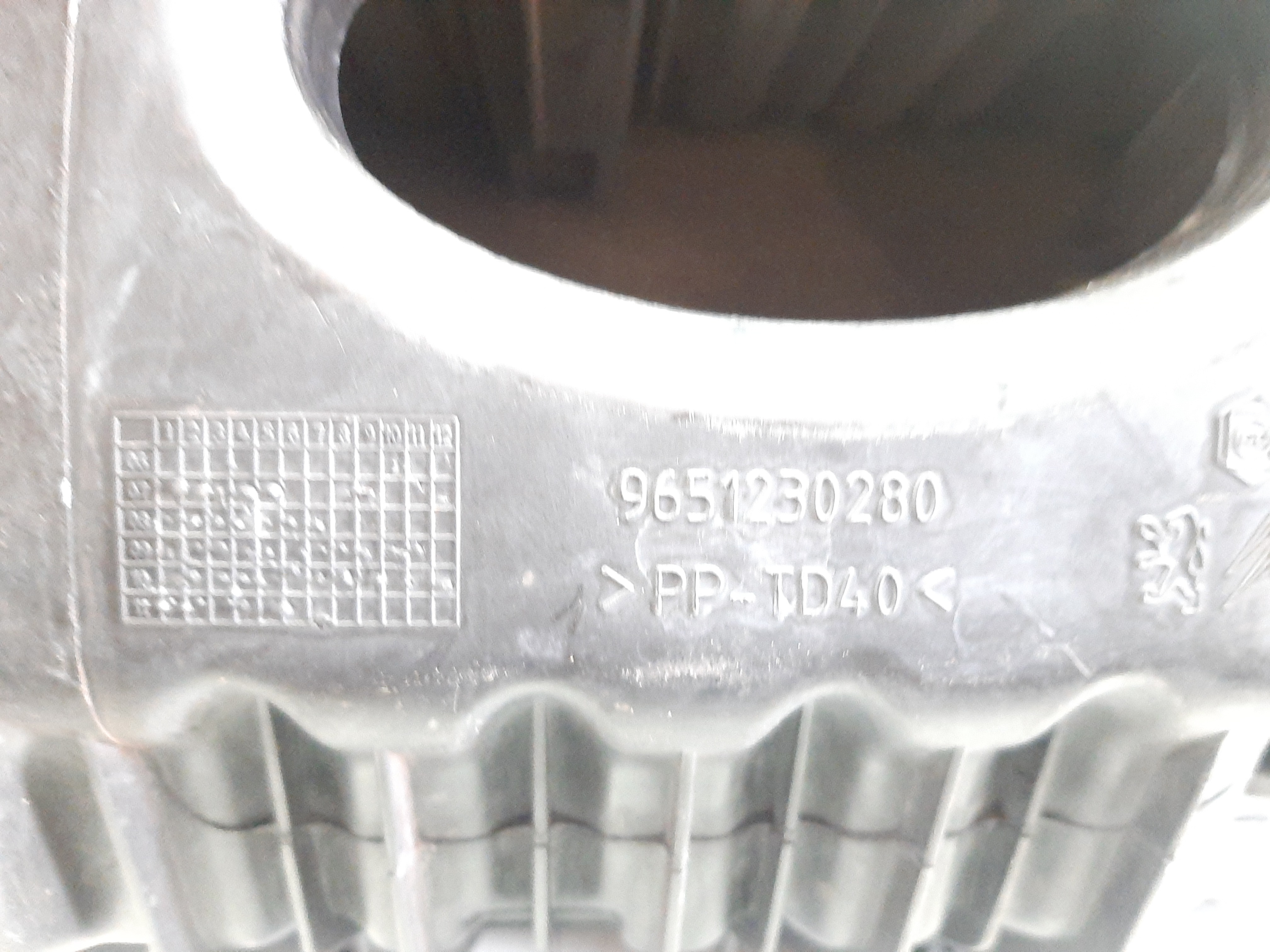 Caixa Filtro Ar Citroen C4 2.0 16v 2007 2008 2009 A 2013 8