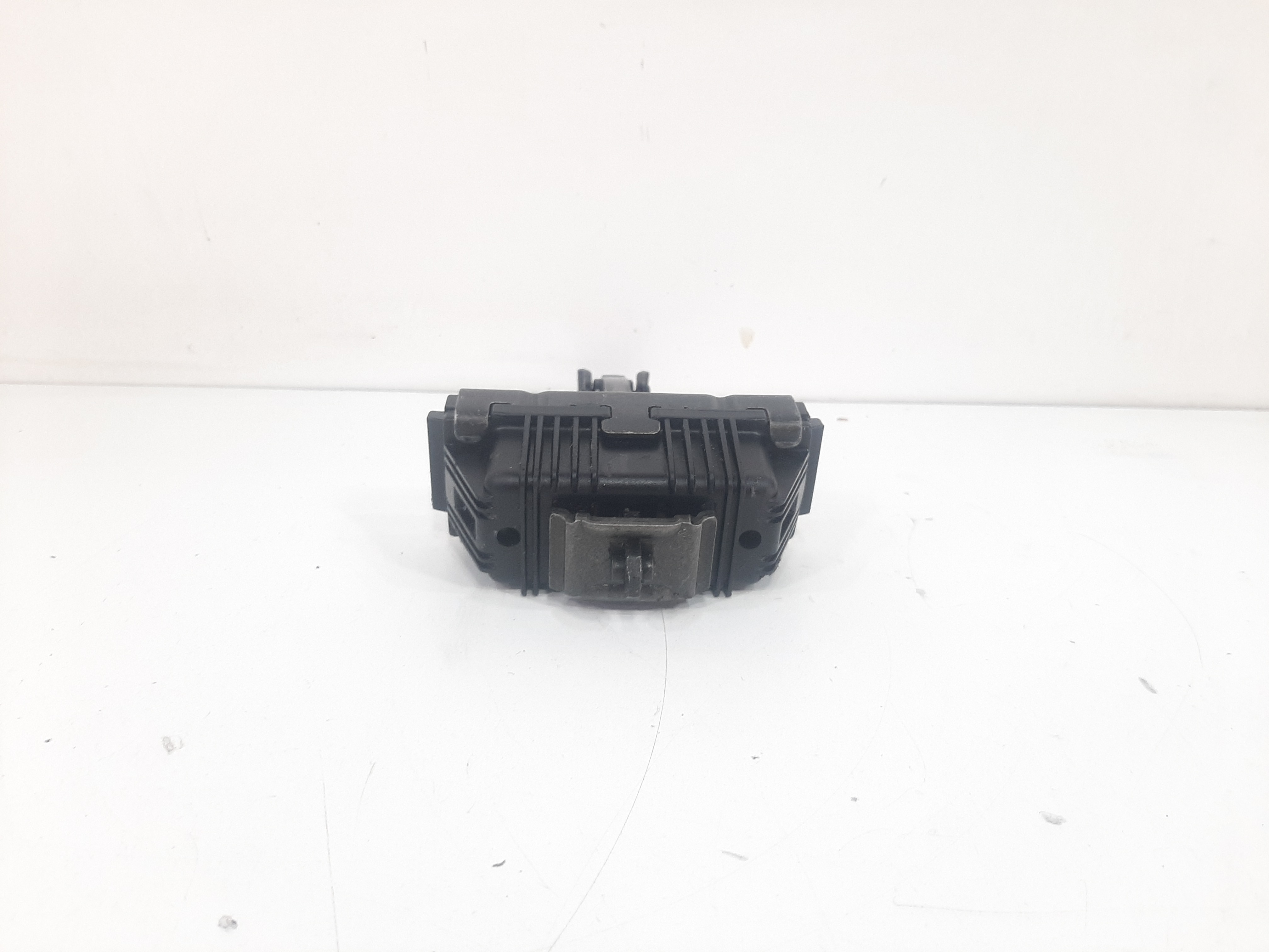 Limitador Porta Dianteira Esquerda Bmw 320i E90 2006 A 2012 2