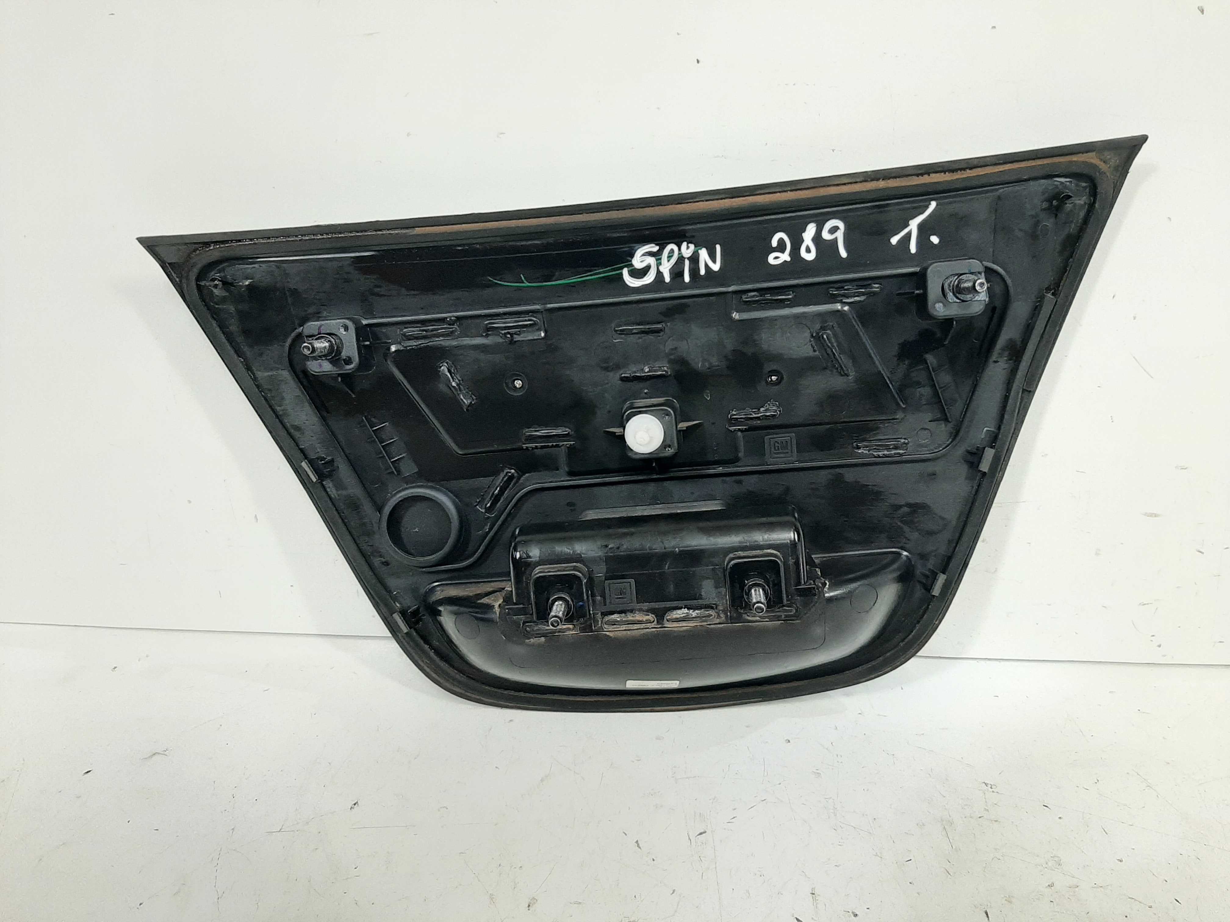 Moldura Maçaneta Tampa Traseira Gm Spin 2012 2013 A 2017 3