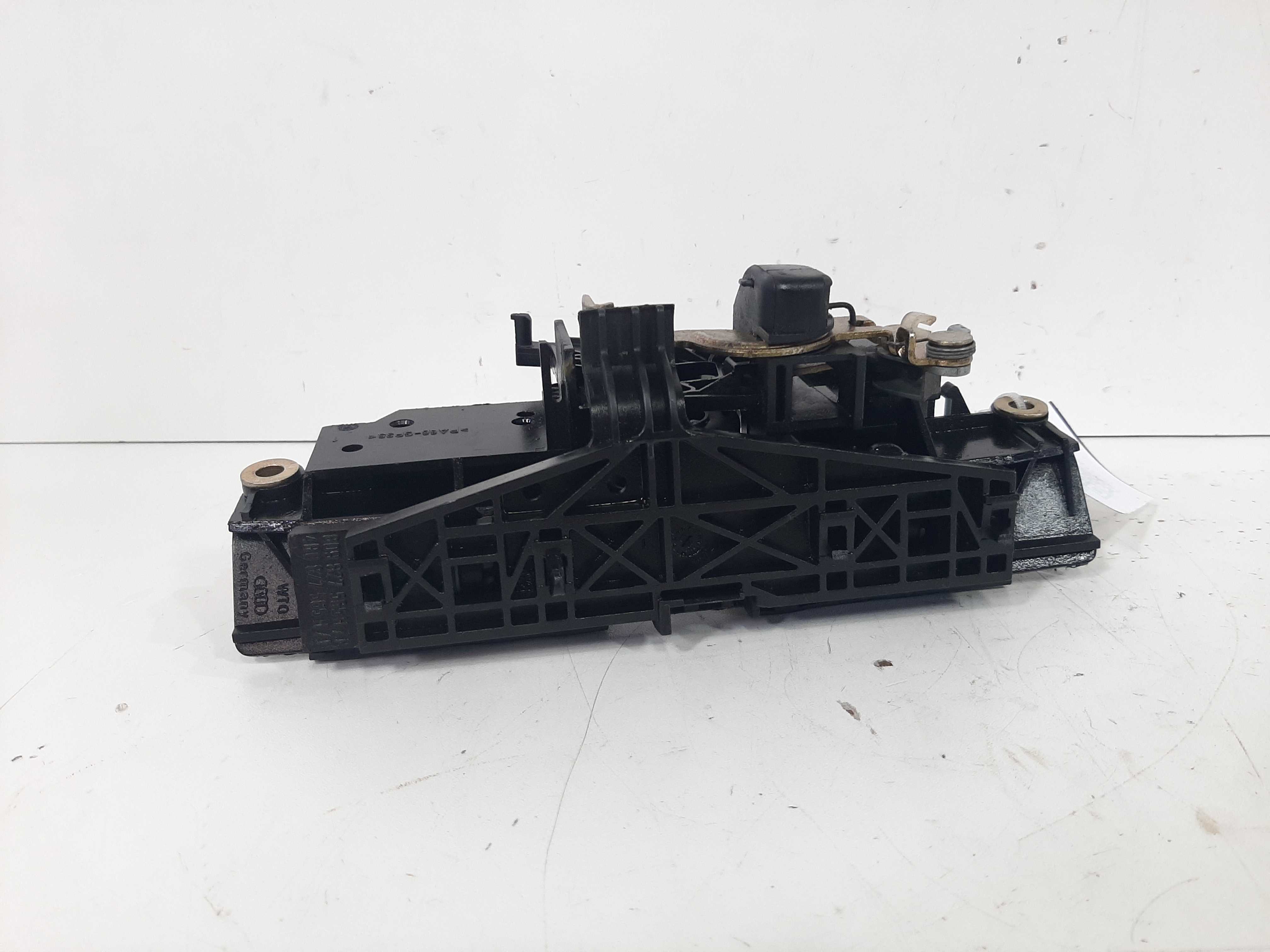 Maçaneta Porta Malas Audi A3 2008 2009 2010 2011 2012 2013 3
