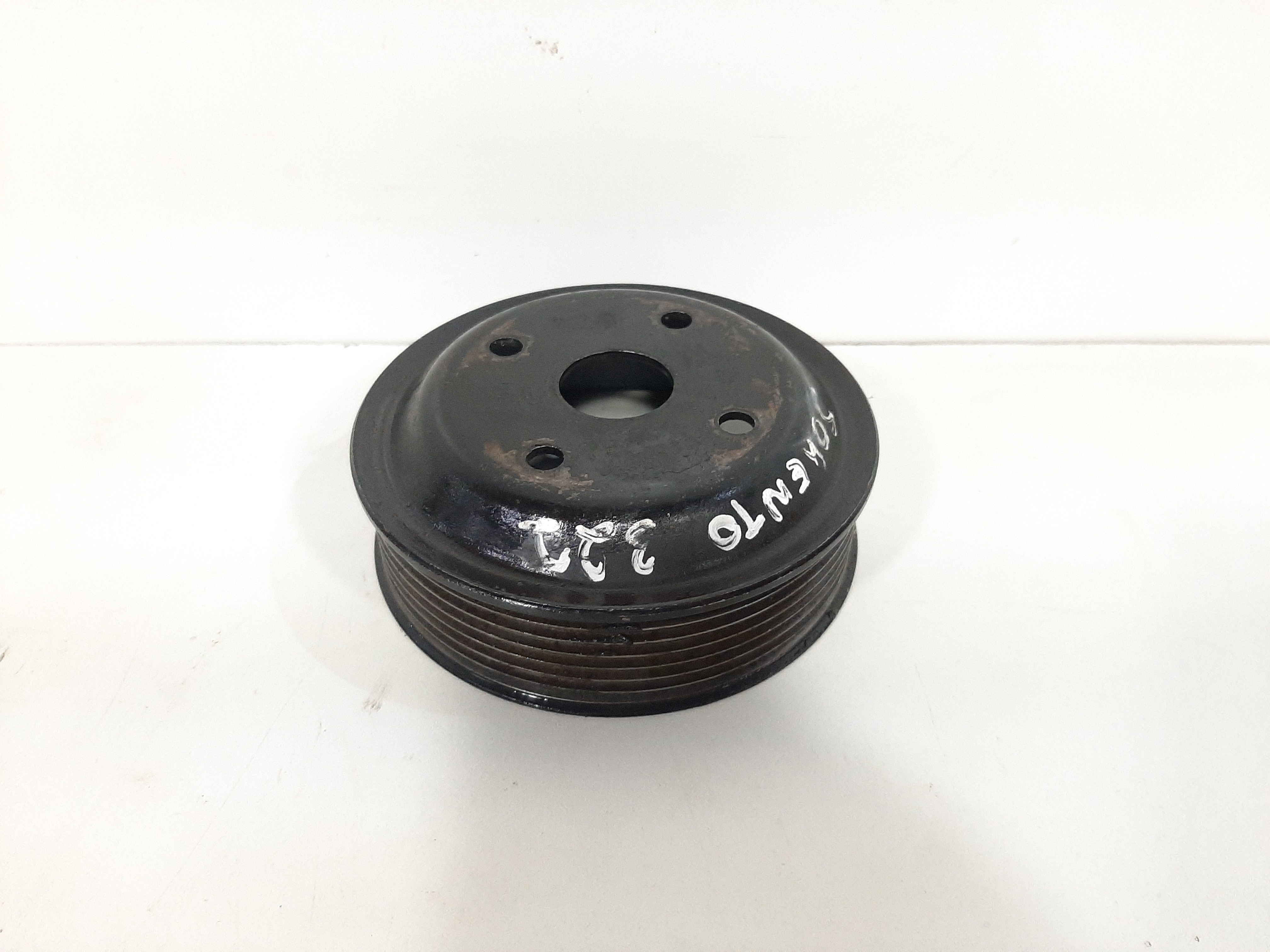Polia Bomba Dágua Kia Sorento 2.5 T Diesel 2004 2005 A 2007 2