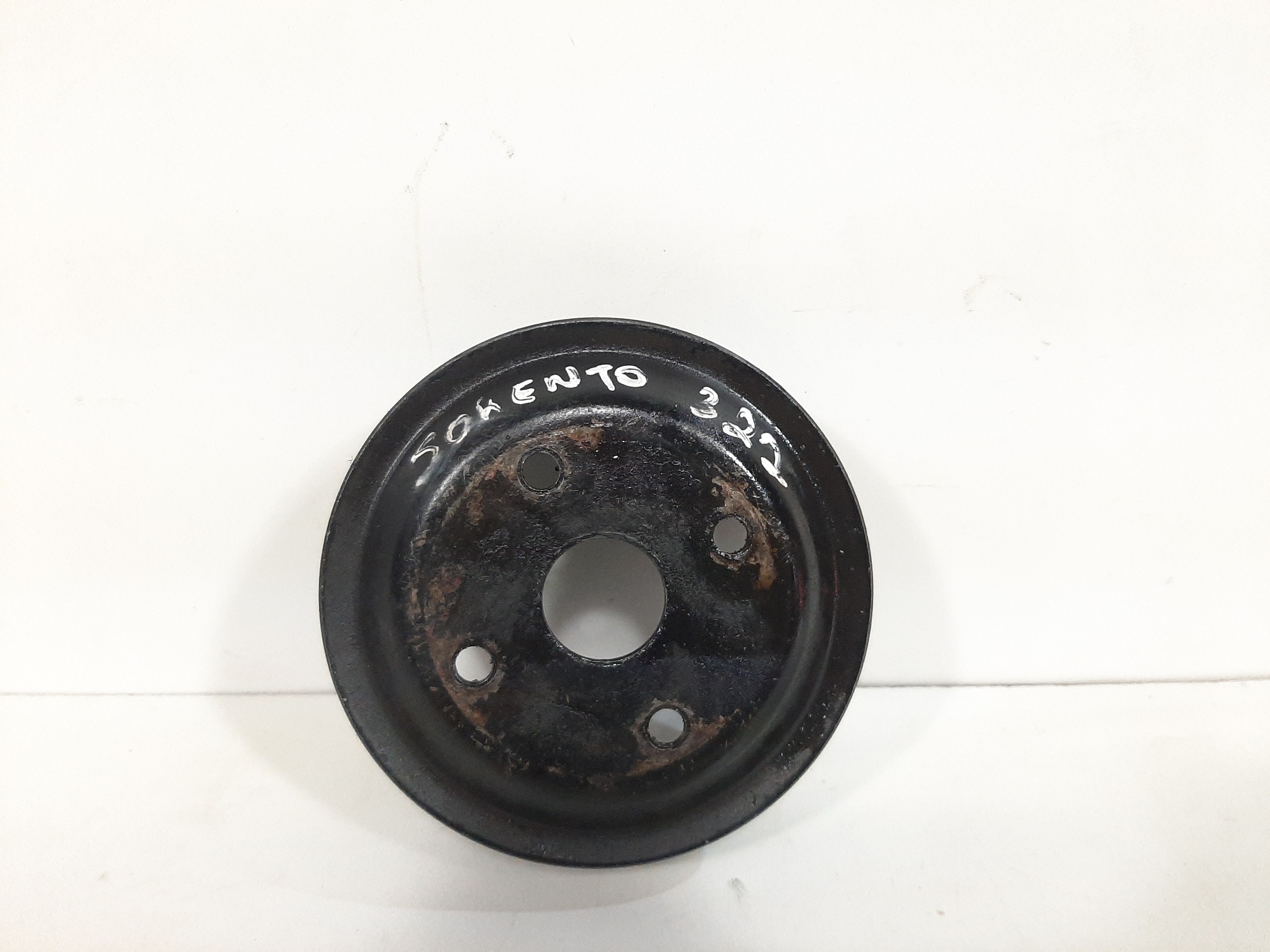 Polia Bomba Dágua Kia Sorento 2.5 T Diesel 2004 2005 A 2007 4