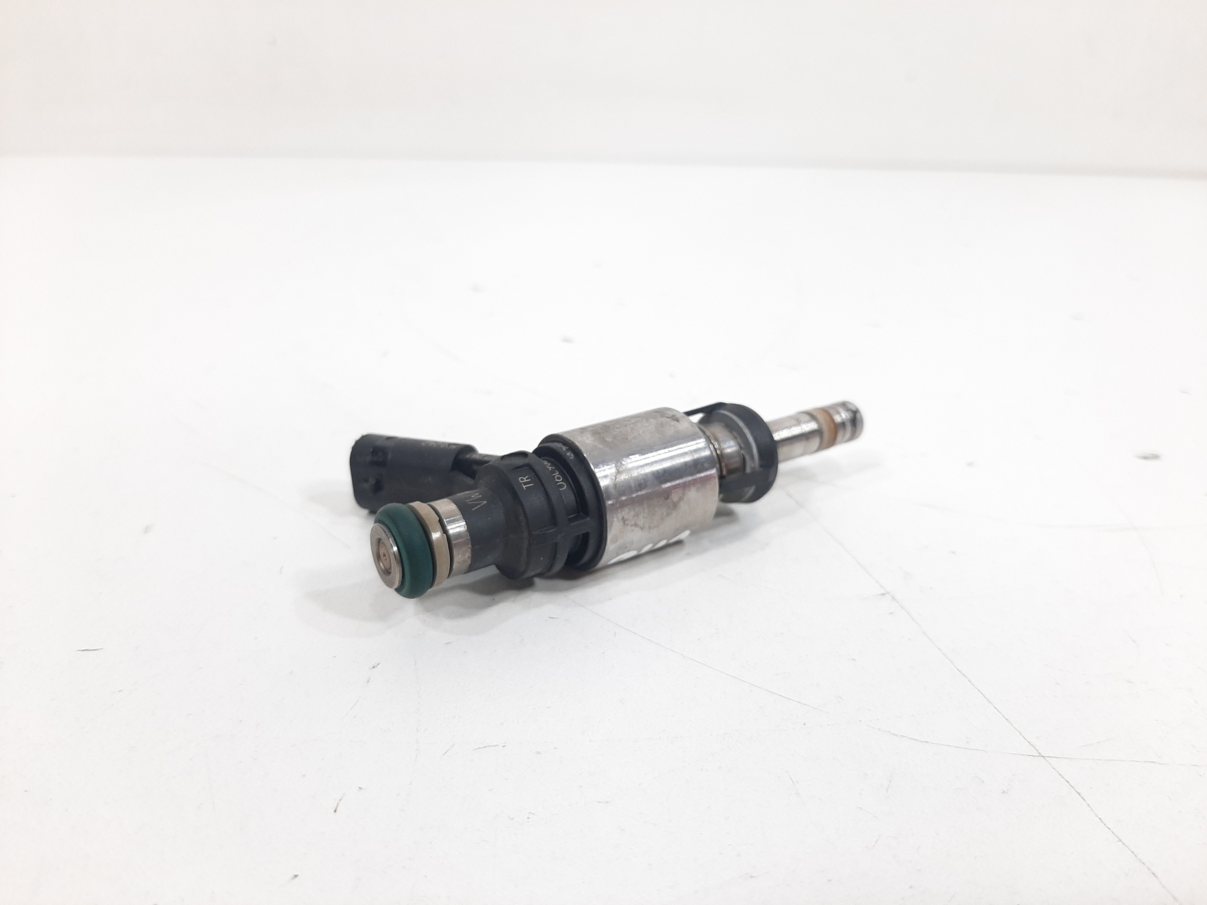 Bico Injetor Alta Pressão Audi A3 A4 A5 1.8 Tfsi 0261500242 9