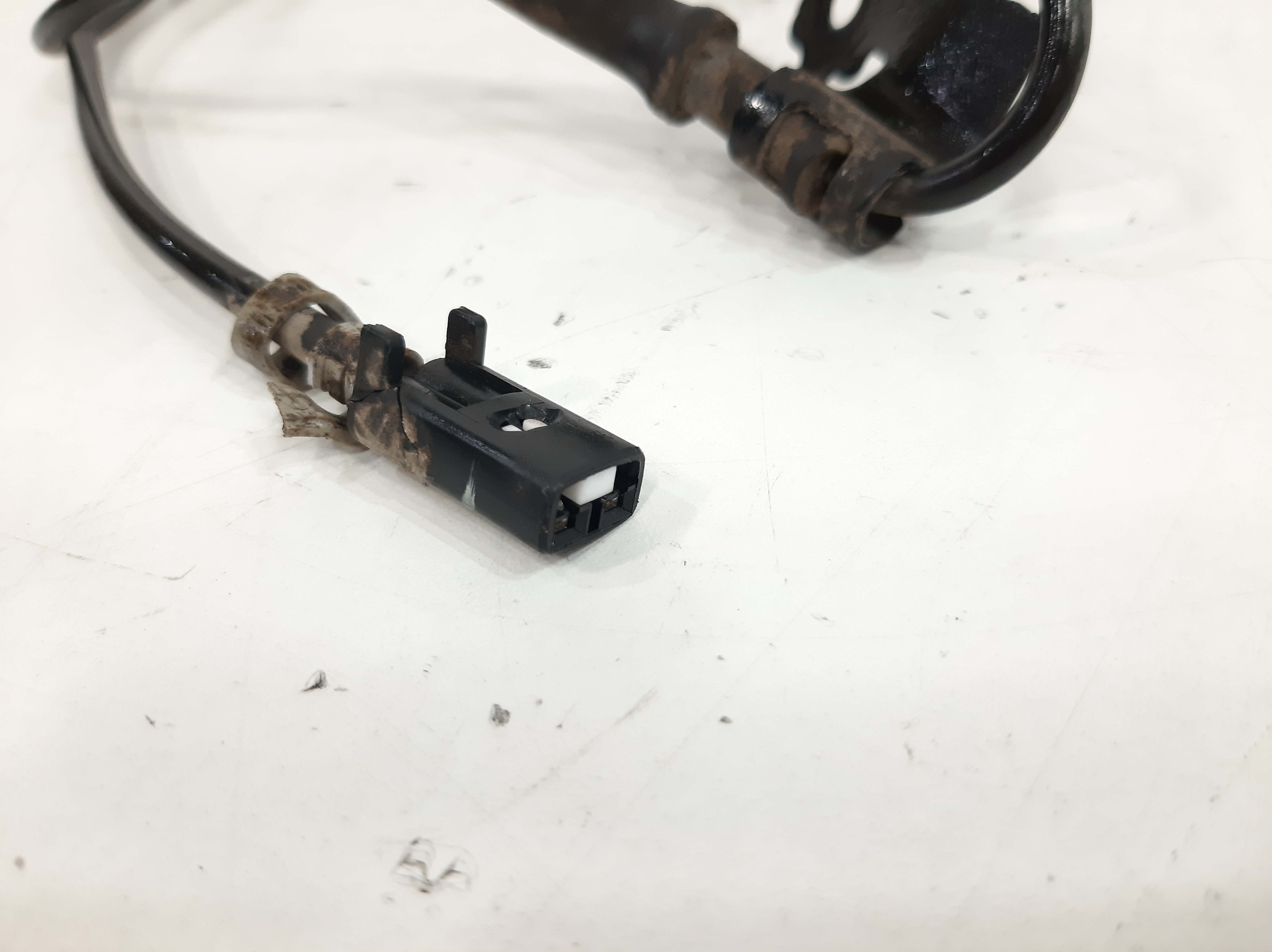 Sensor Abs Dianteiro Direito Hyundai Santa Fé 2006 A 2013 4
