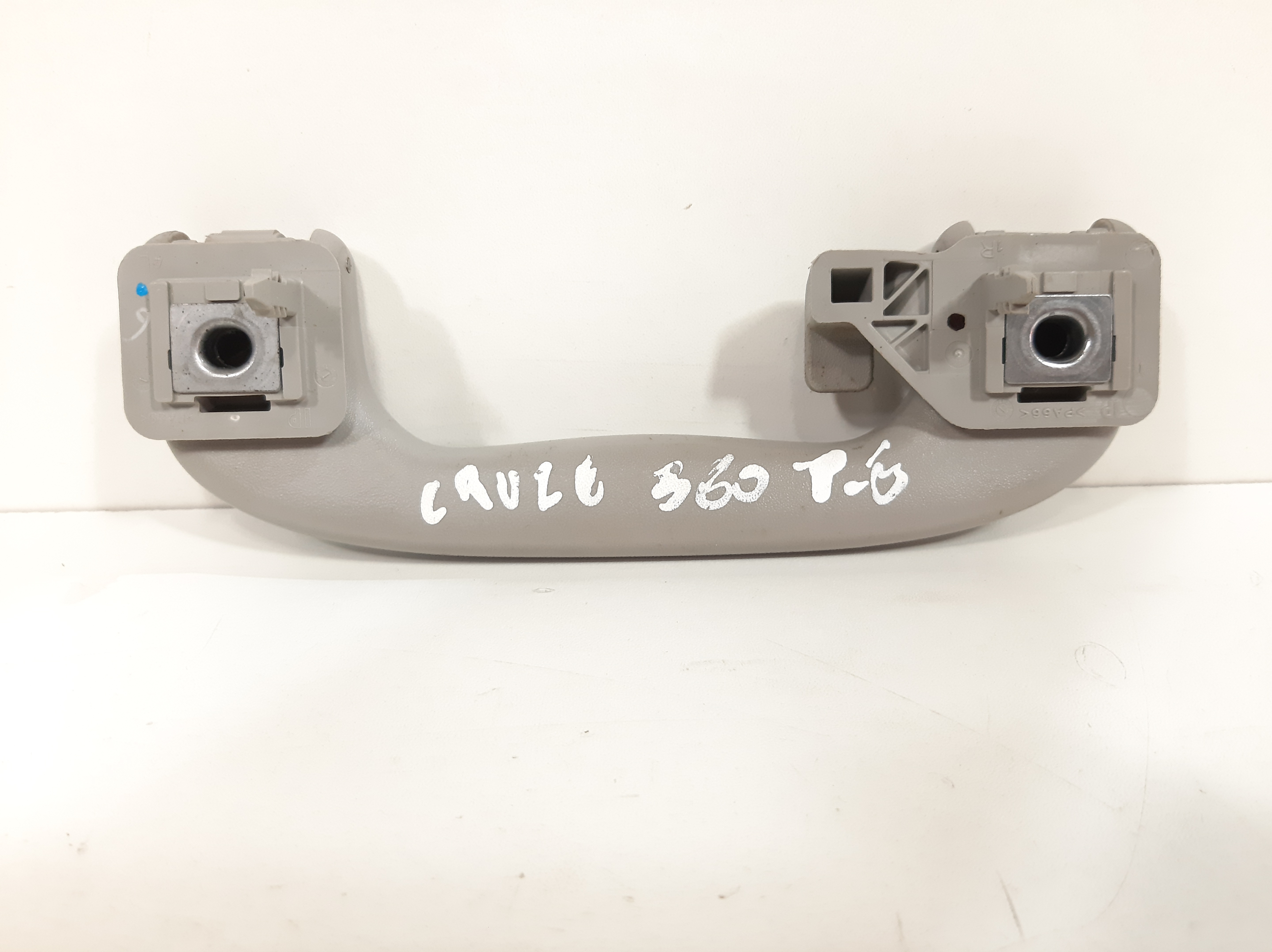 Alça Teto Mão Traseira Esquerda Chevrolet Cruze 2011 A 2016 4
