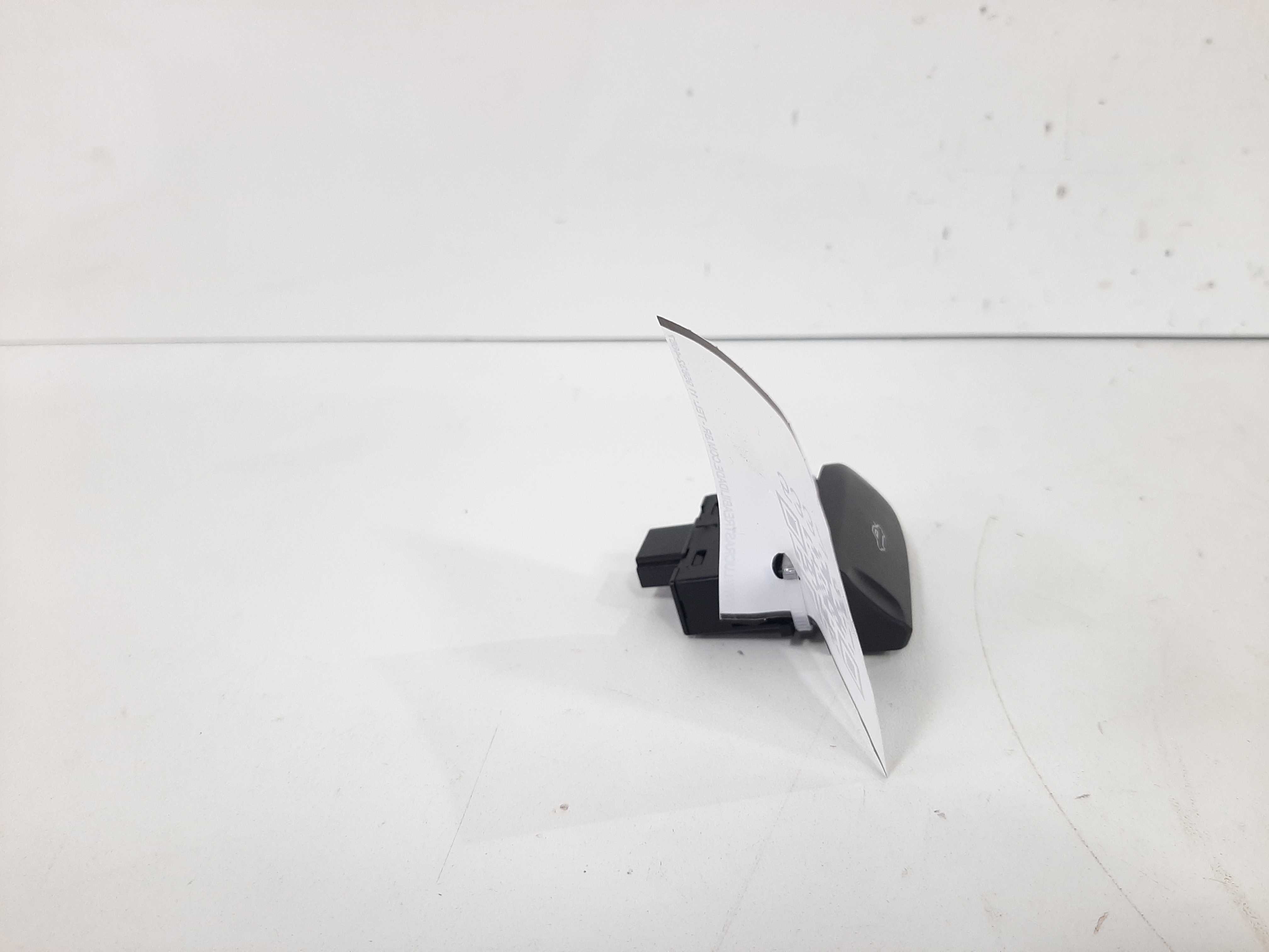 Botão Porta Malas Gm Onix Ltz 2013 2014 2015 2016 2017 2018 6