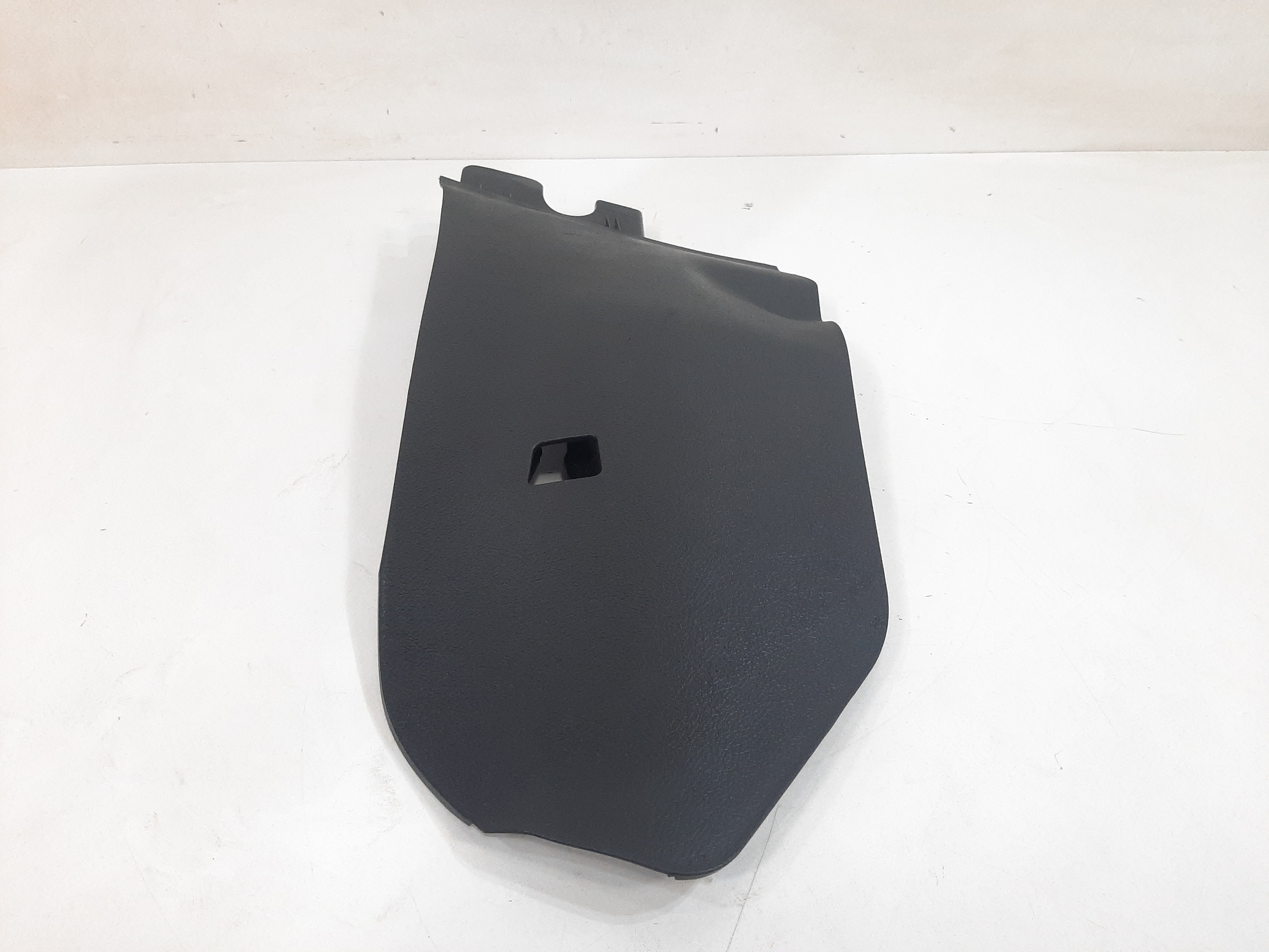 Acabamento Console Lado Direito Kia Cerato Sx3 2009 A 2013 1