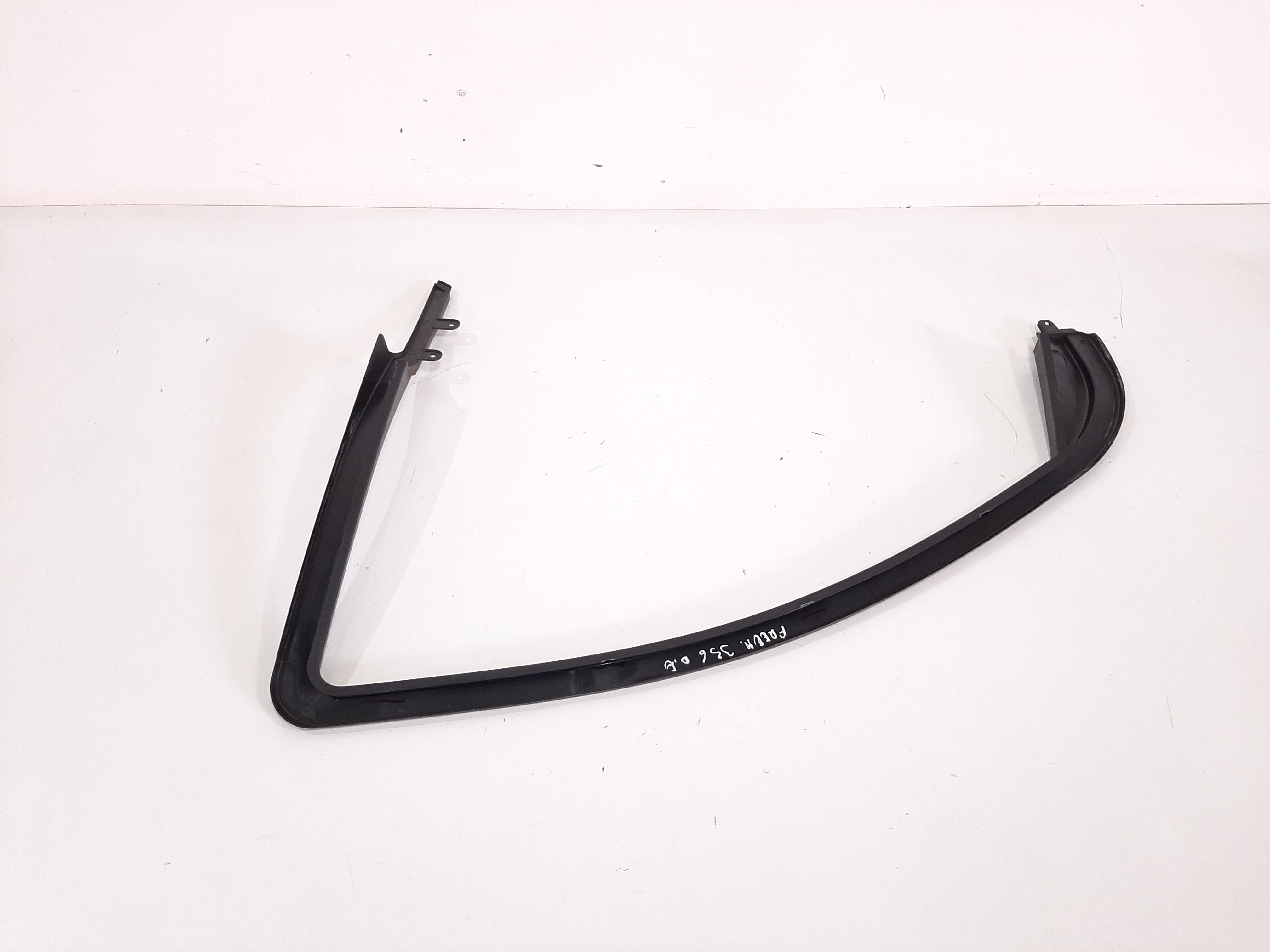 Moldura Arco Porta Dianteira Esquerda Freemont 2012 A 2016 4