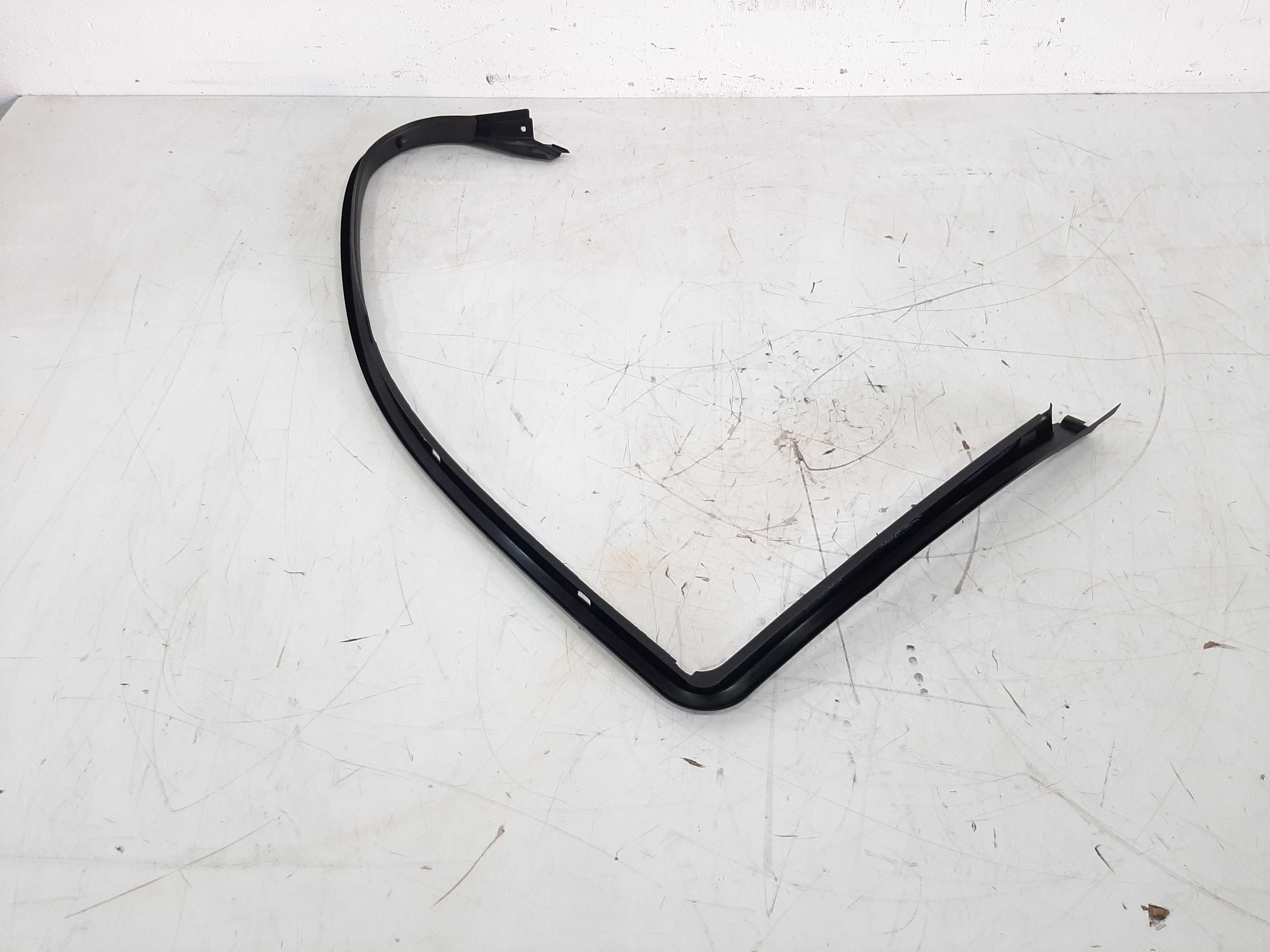 Moldura Porta Traseira Esquerda Bmw 528i 540i E39 Cód.815987 5