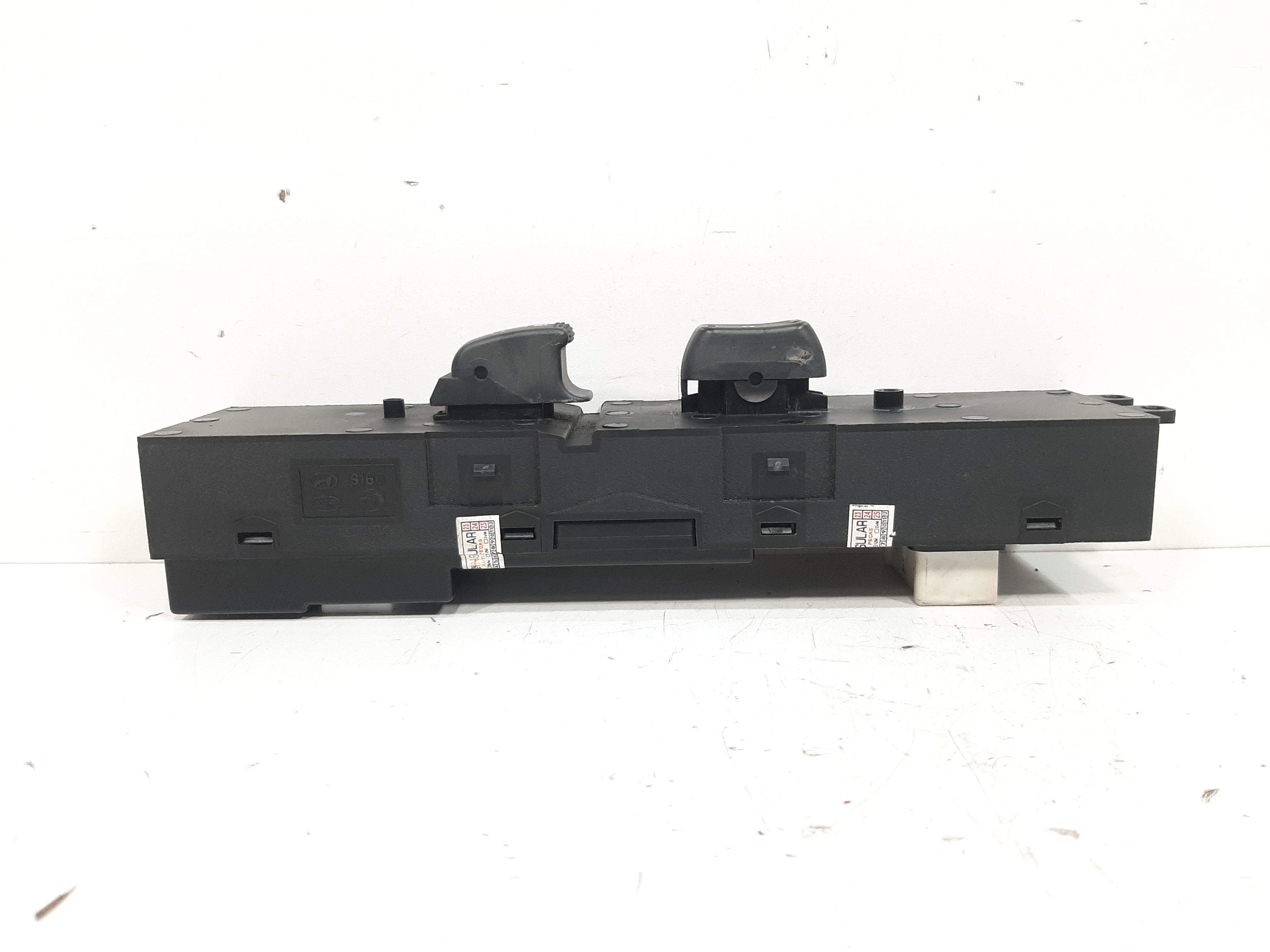 Botão Vidro Dianteiro Direito Hyundai Azera 3.3 2007 A 2011 5