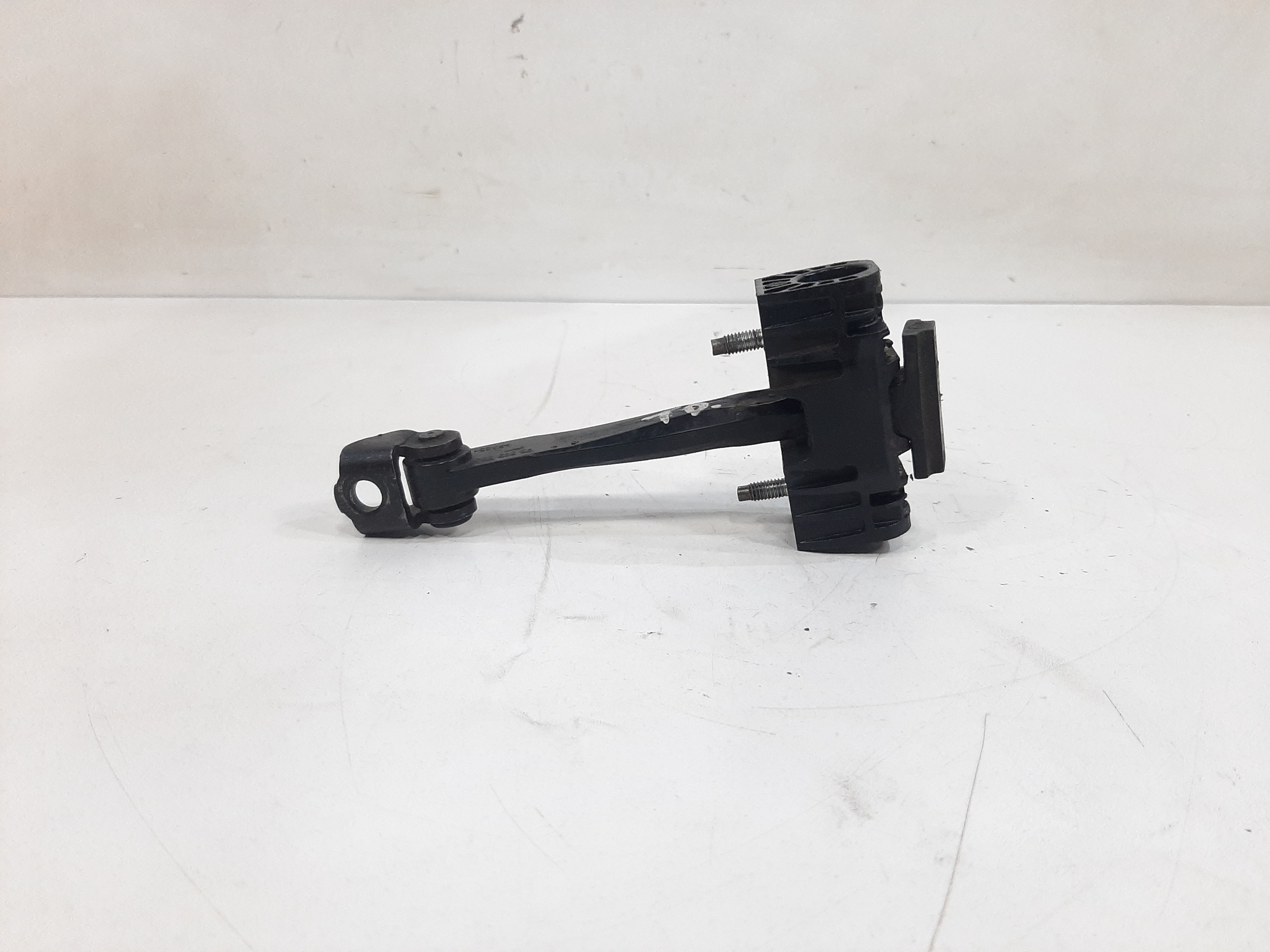 Limitador Porta Traseira Direita Gm Vectra Gt 2008 A 2011 5