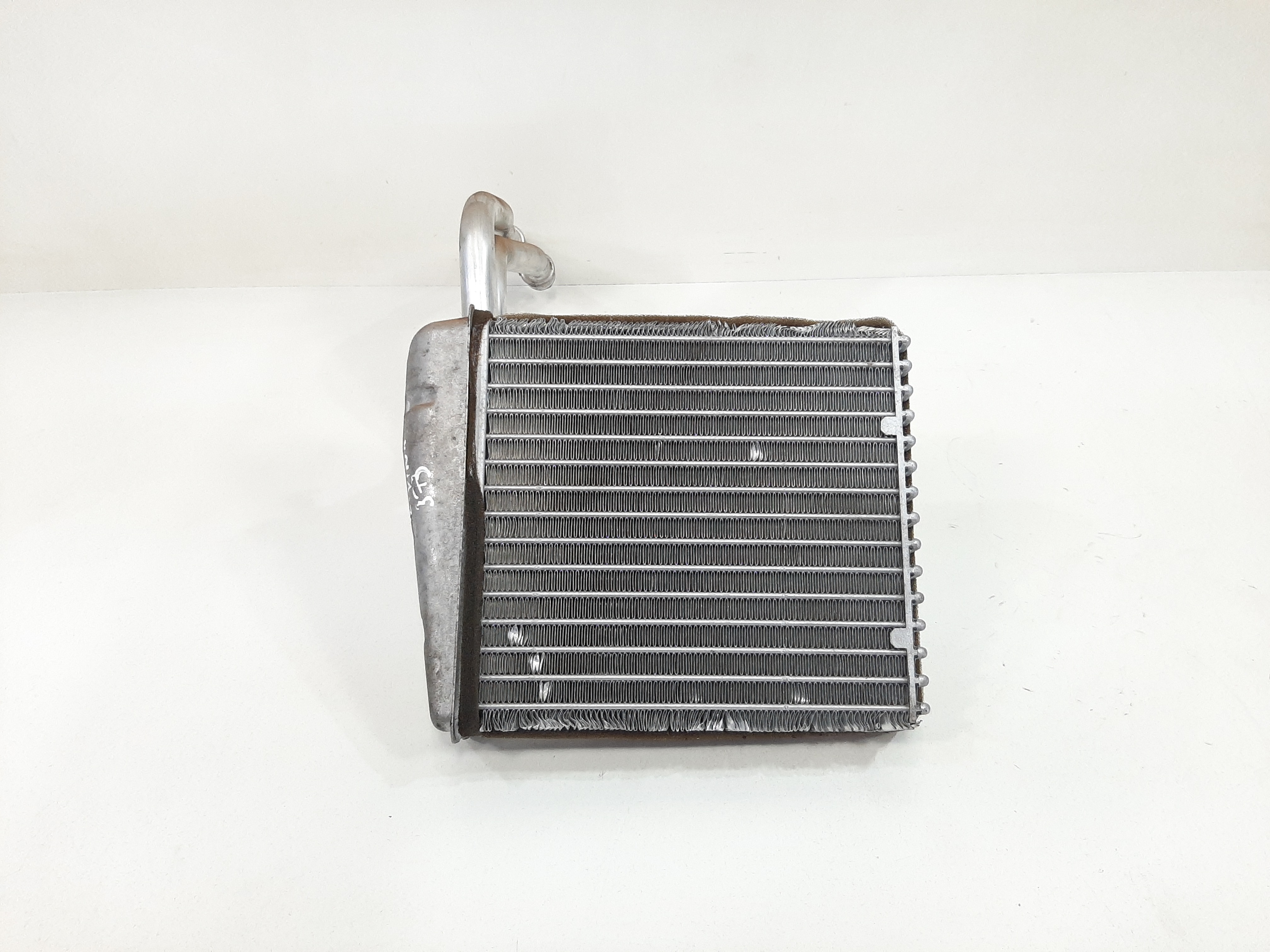 Radiador ar quente Livina 373 4