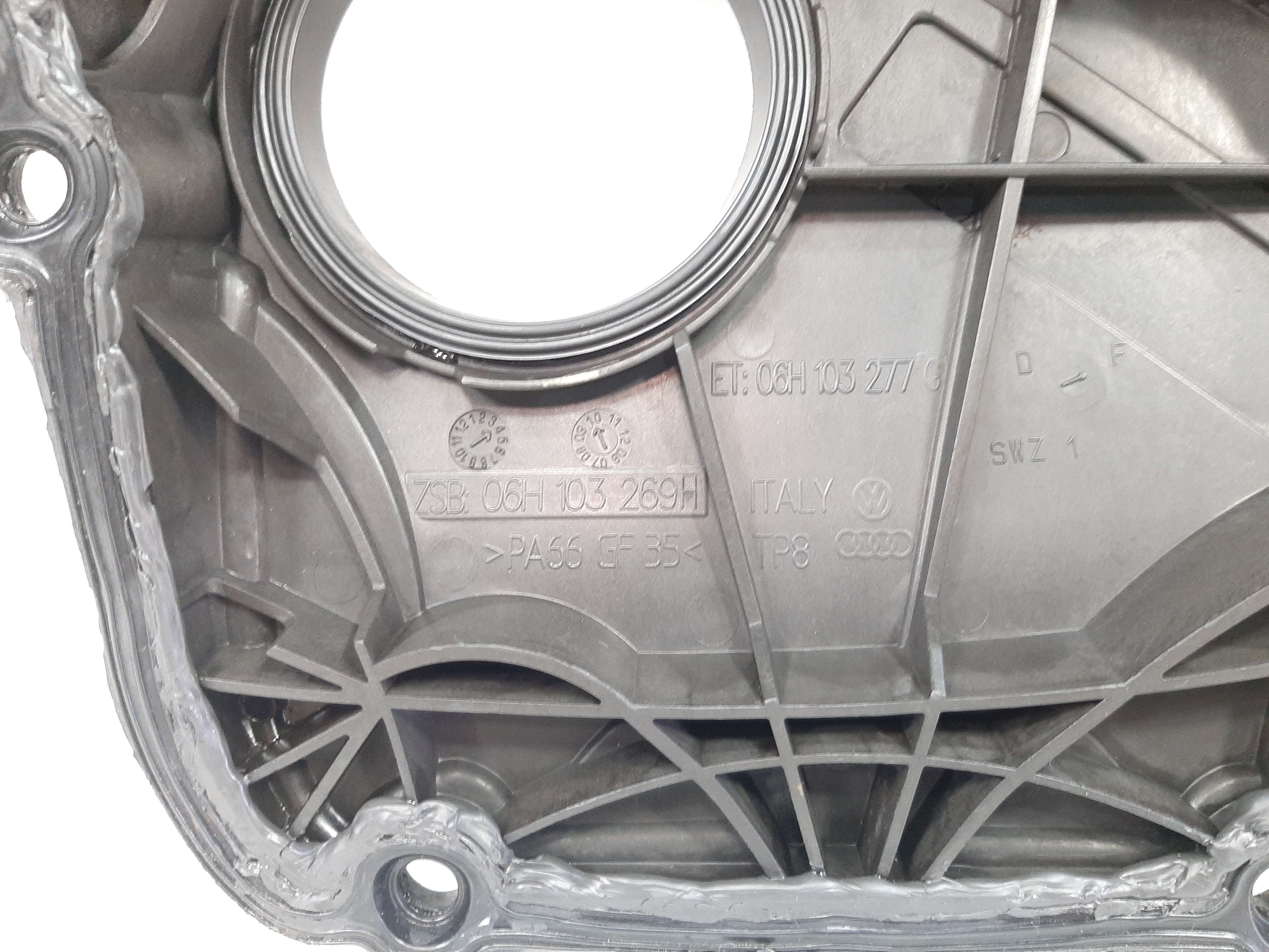 Tampa Frontal Sup Motor Vw Jetta 2.0 Tsi Tiguan 2011 A 2017 8