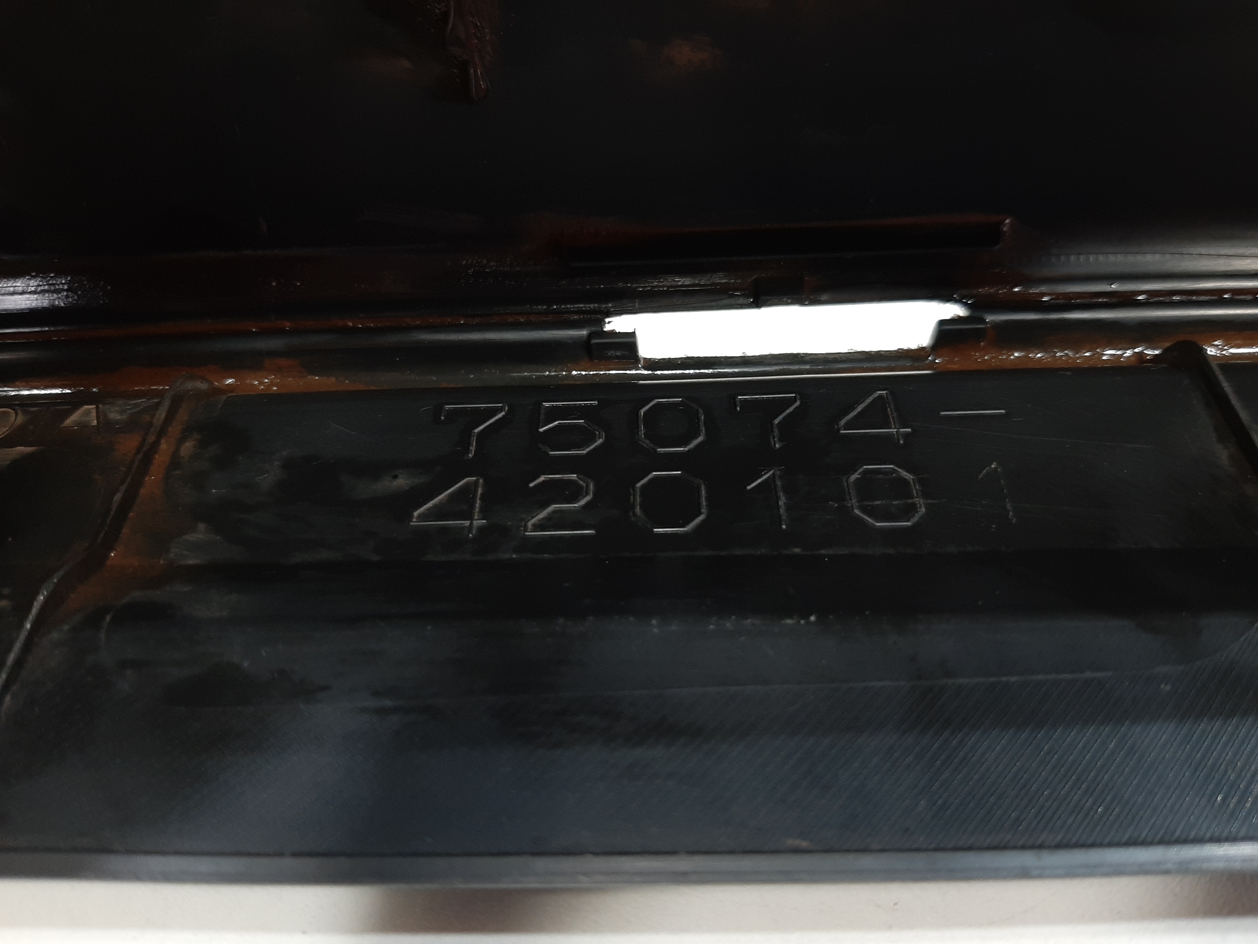 Spoiler Dianteiro Esquerdo Toyota Rav4 2013 A 2016 C/ Avaria Preto 6