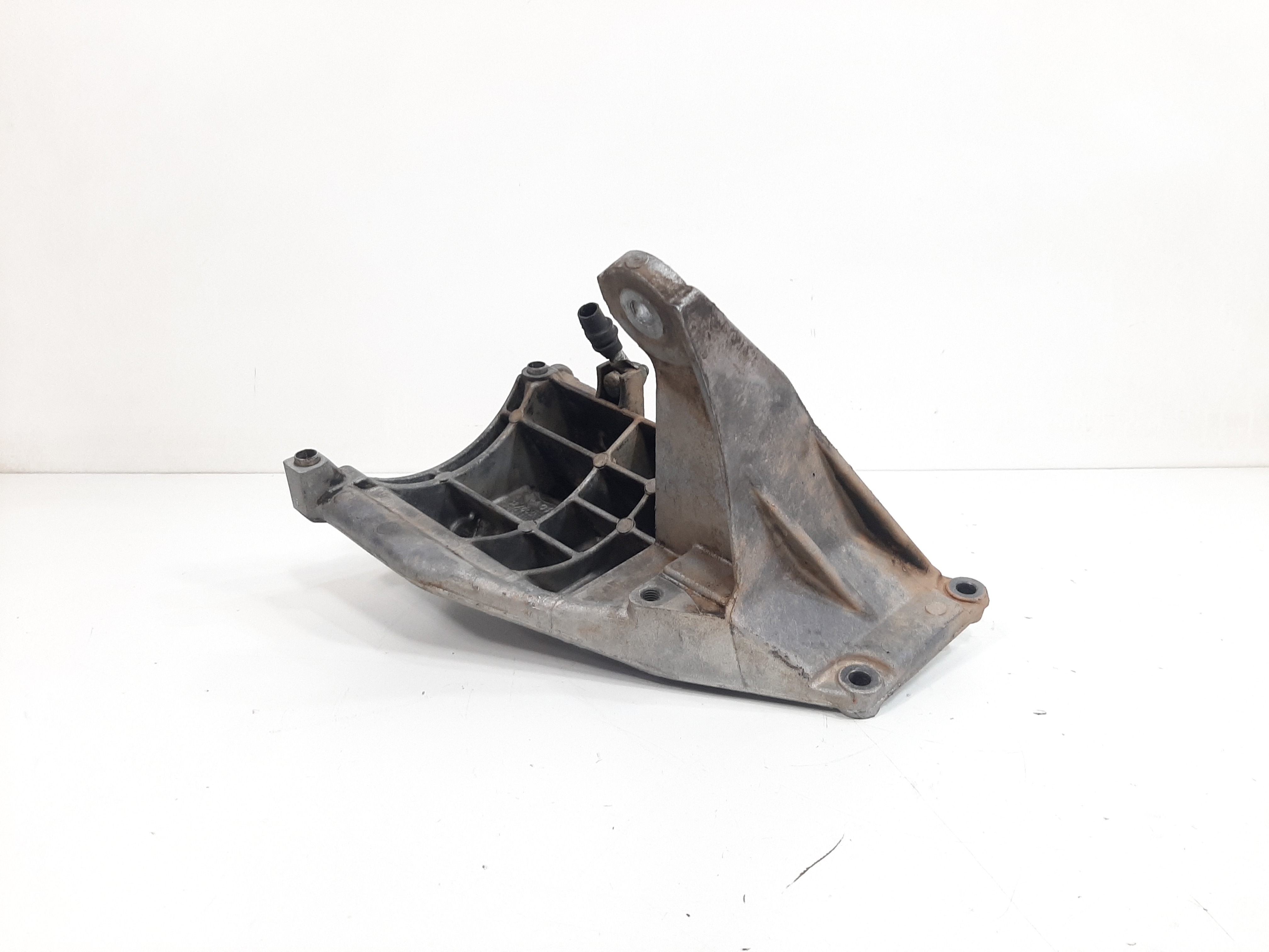 Suporte Compressor Ar Condicionado Bmw X5 E53 4.4 99 A 2006 3