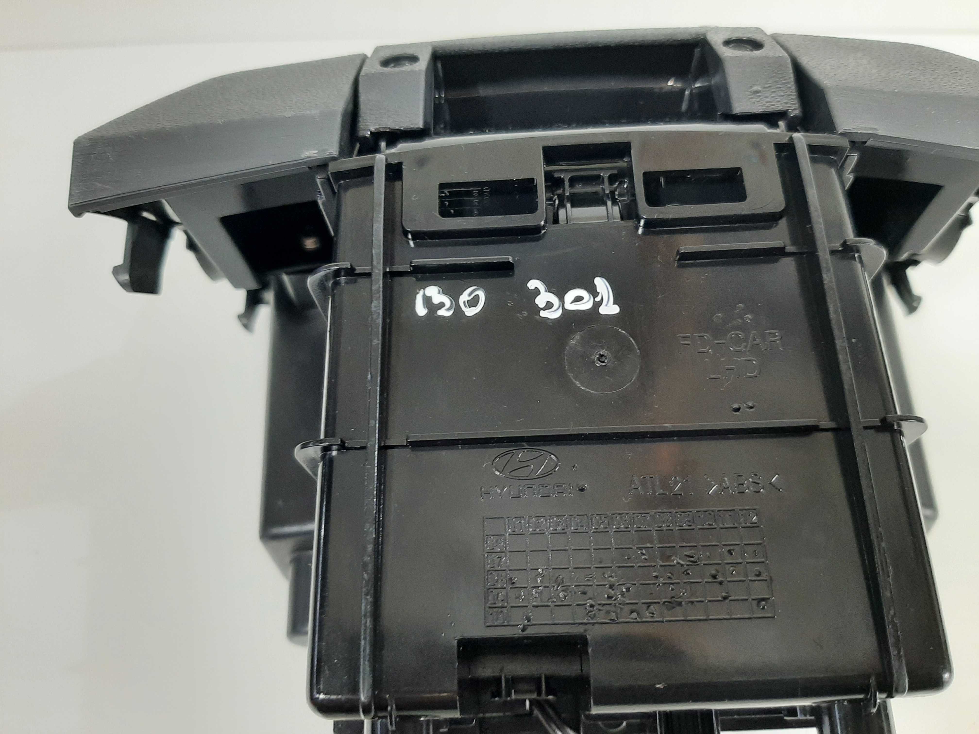 Porta Objeto Painel Central Hyundai I30 2006 2007  A 2012 2