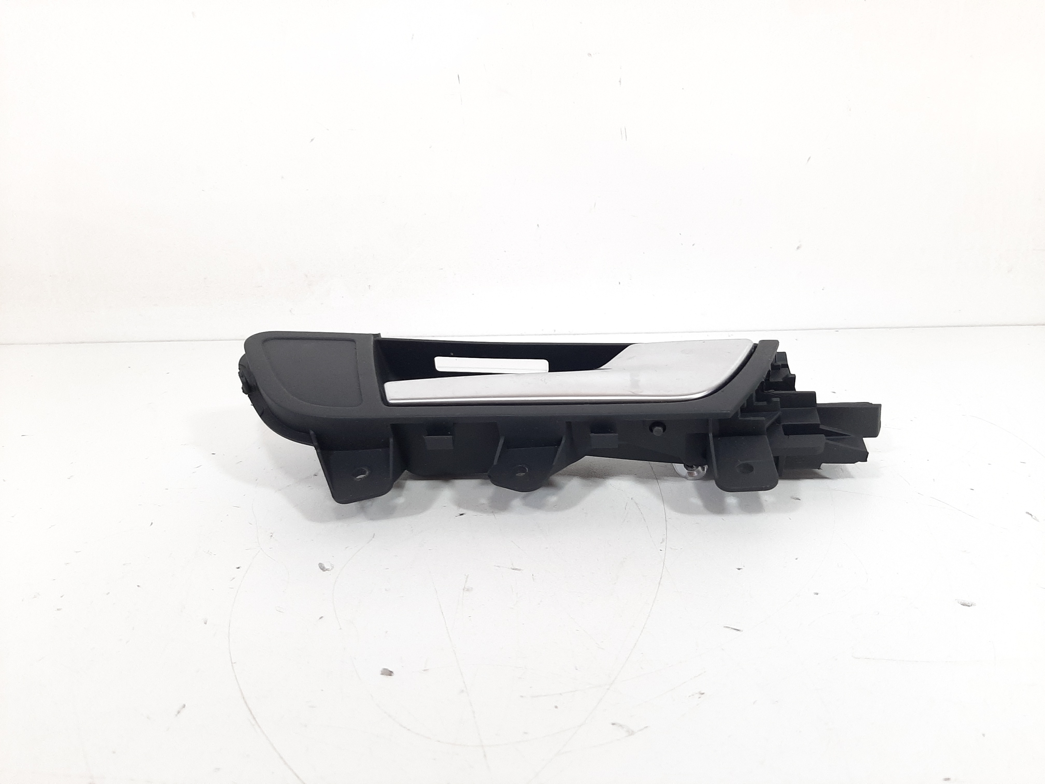 Maçaneta Interna Dianteira Direita Audi A4 2010 2011 A 2015 4