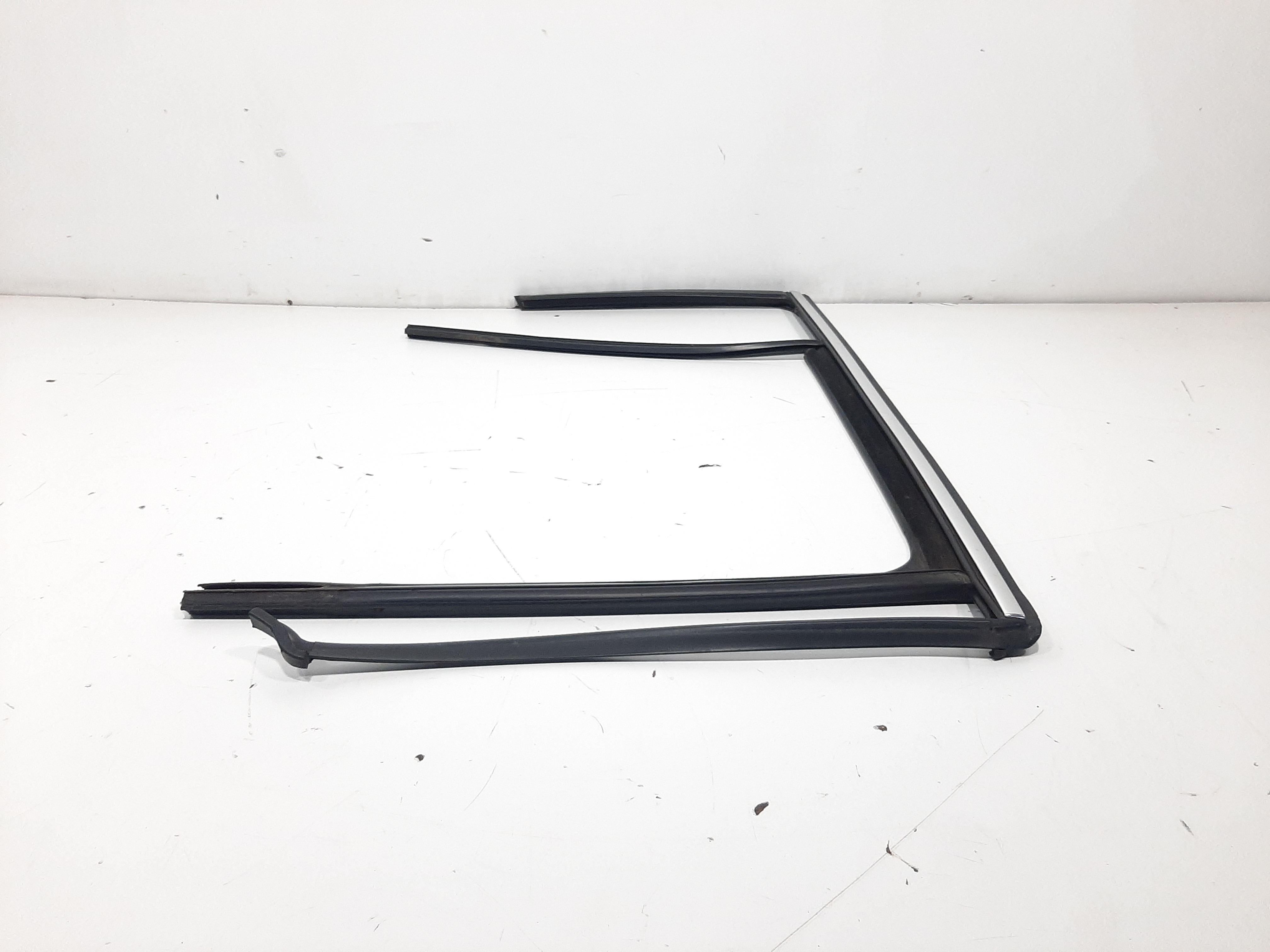 Canaleta Borracha Porta Traseira Direita Tiguan 2012 A 2017 6