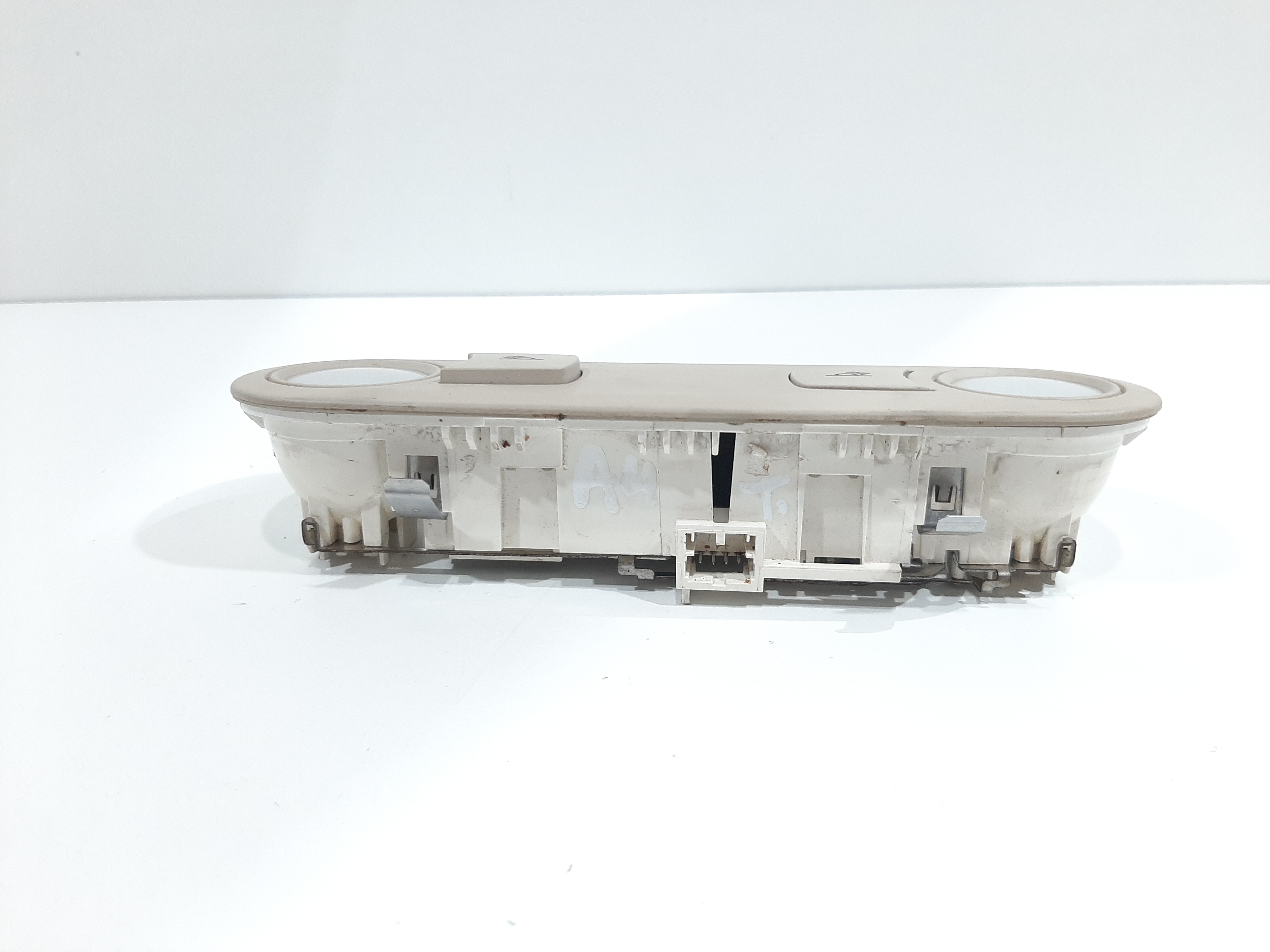 Luz Cortesia Teto Traseira Audi A4 2008 A 2015 8t0947111au57 6