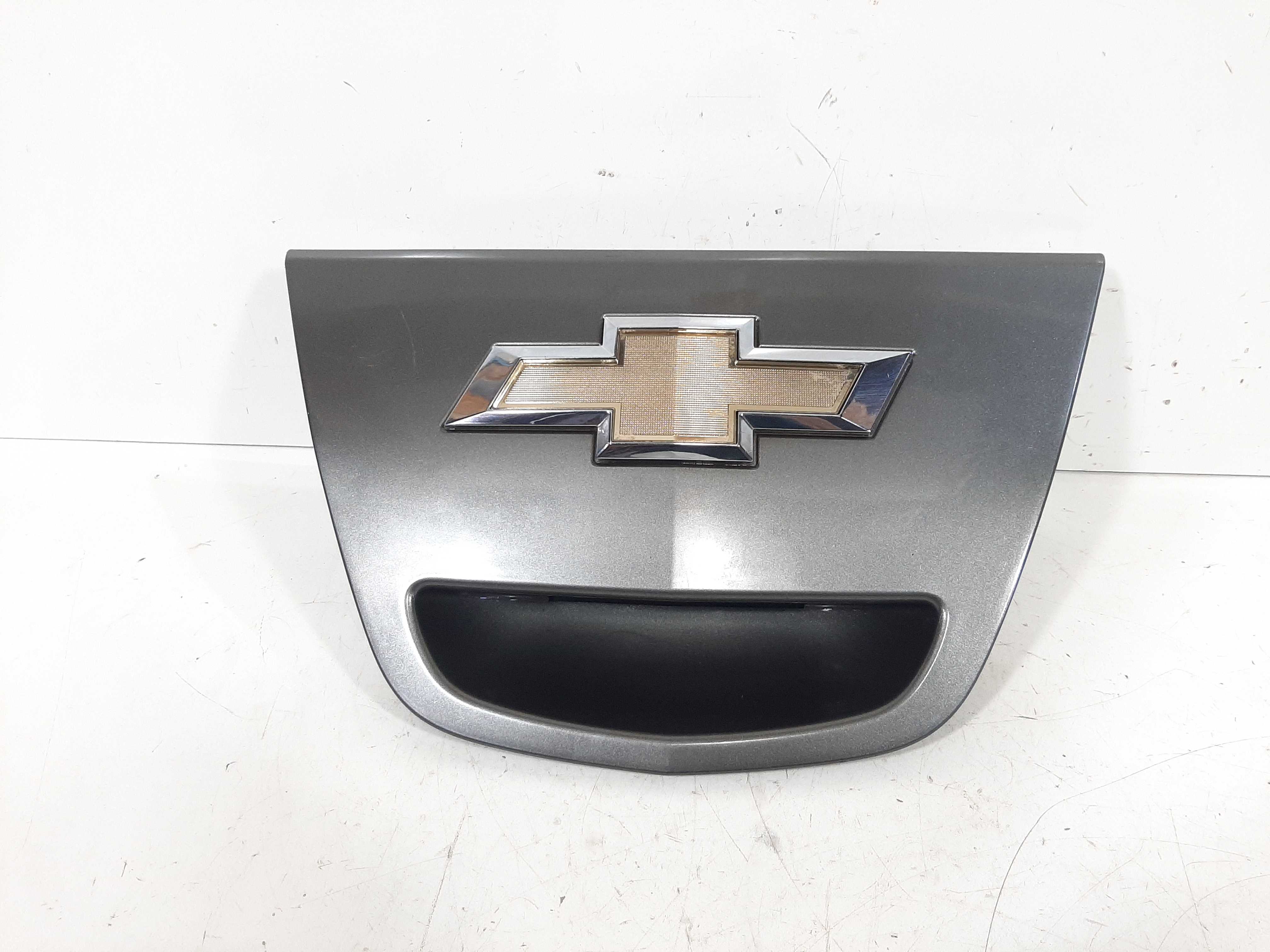 Moldura Maçaneta Tampa Traseira Gm Spin 2012 2013 A 2017 1