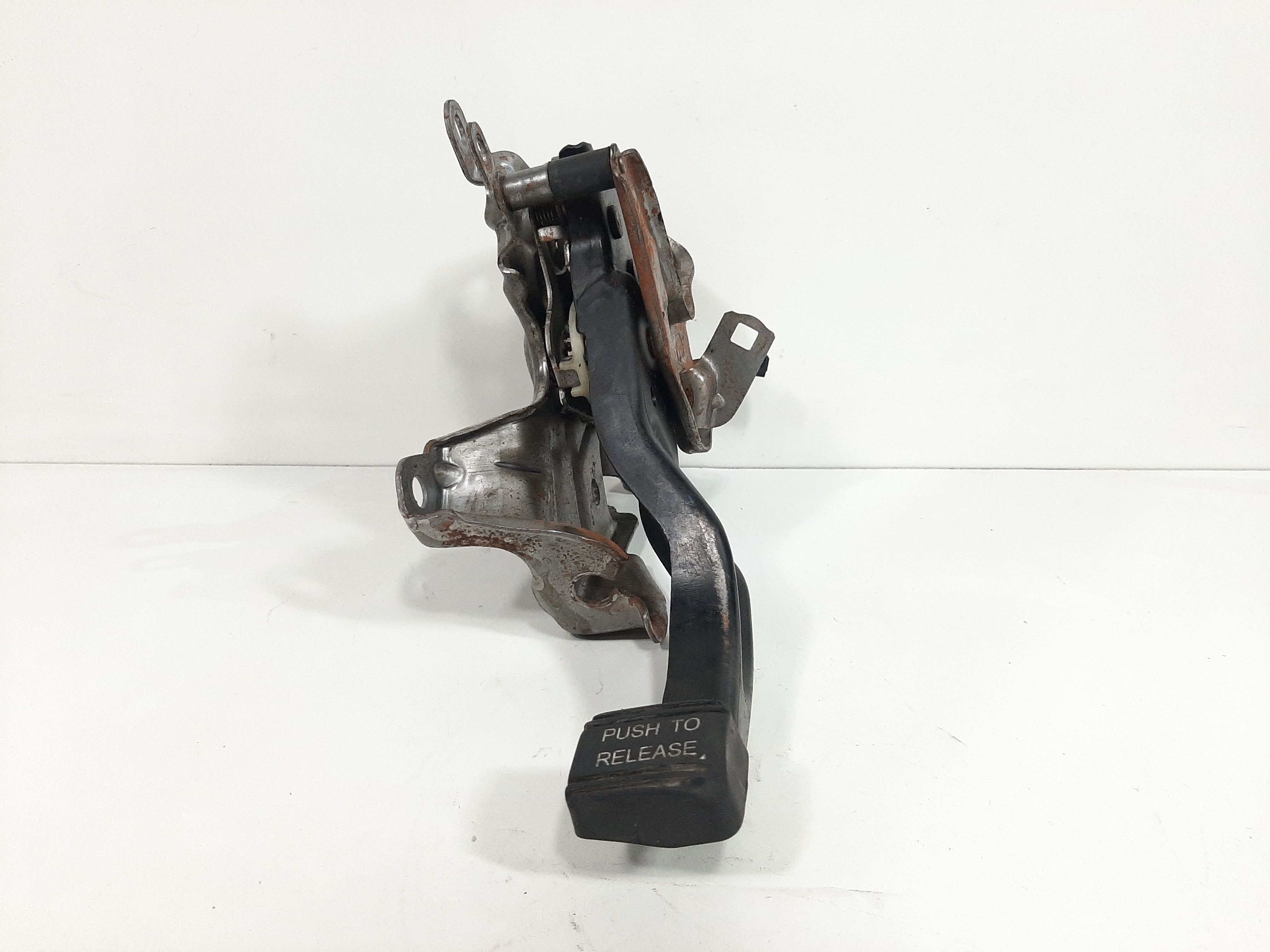 Pedal freio mão  cherokee 324 7