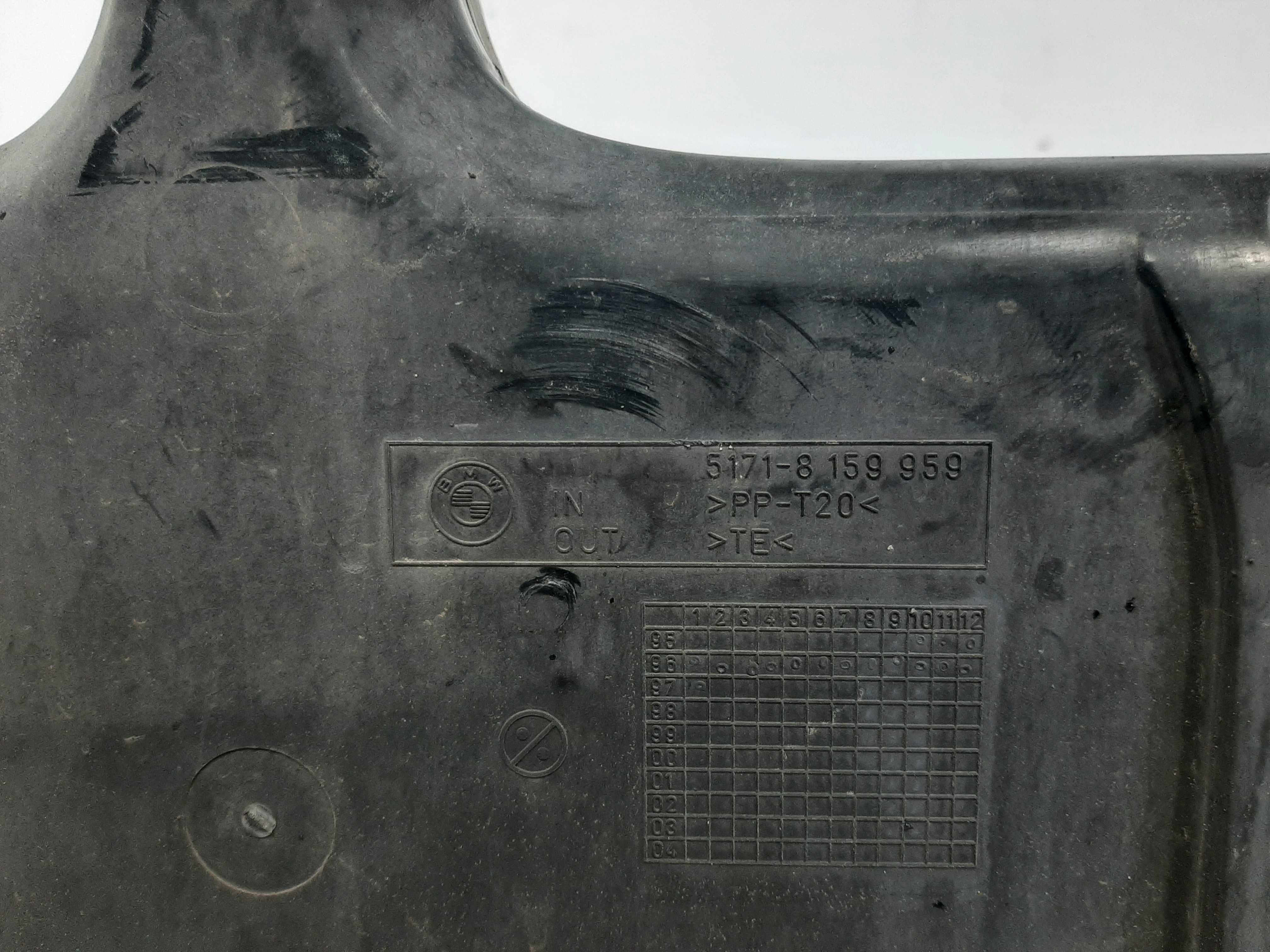 Suporte Radiador Bmw 540i Código: 5171-8 159 959 C/ Avaria 3