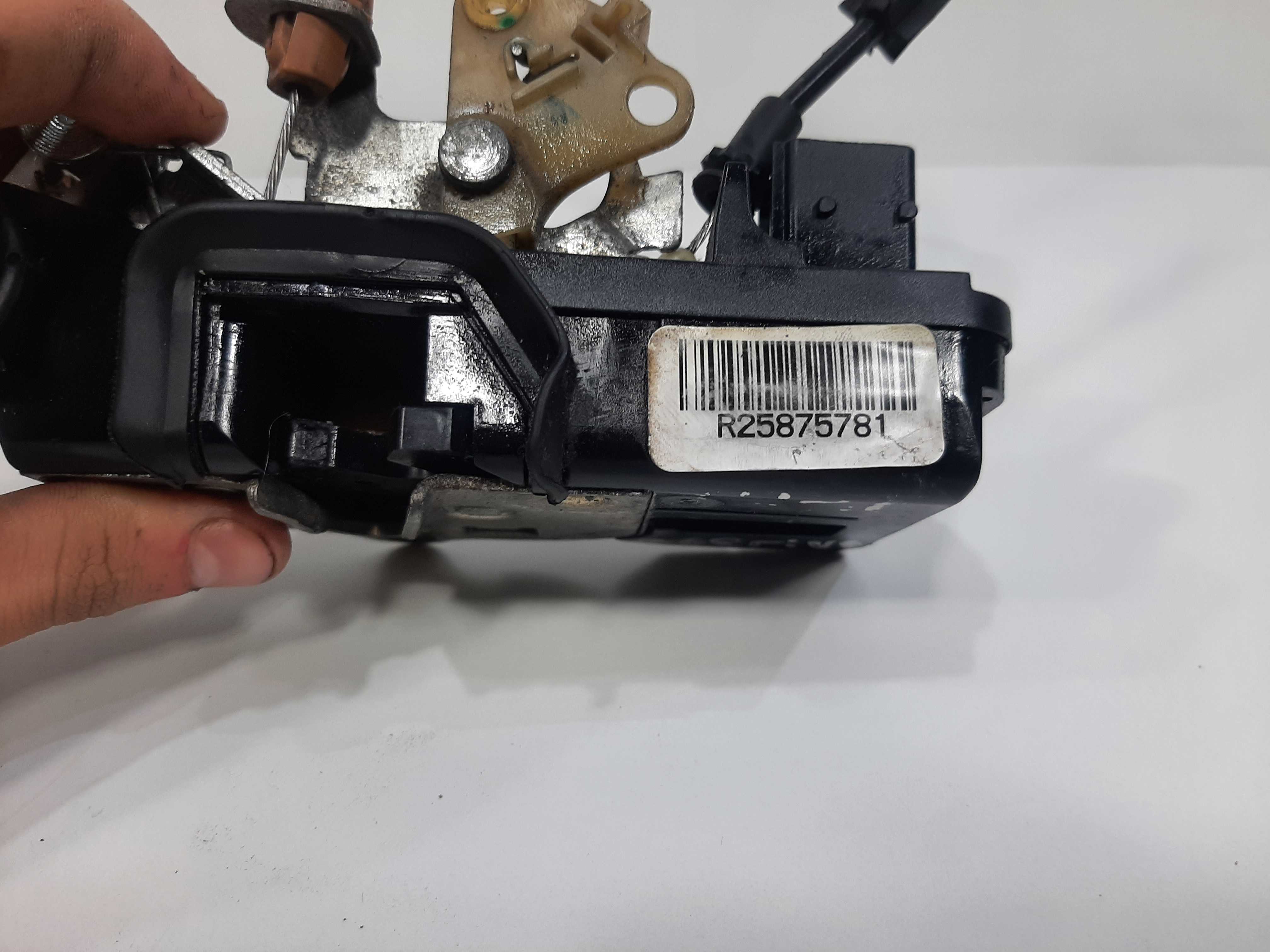 Fechadura Porta Traseira Direita Gm Captiva 2008 2009 A 2016 6