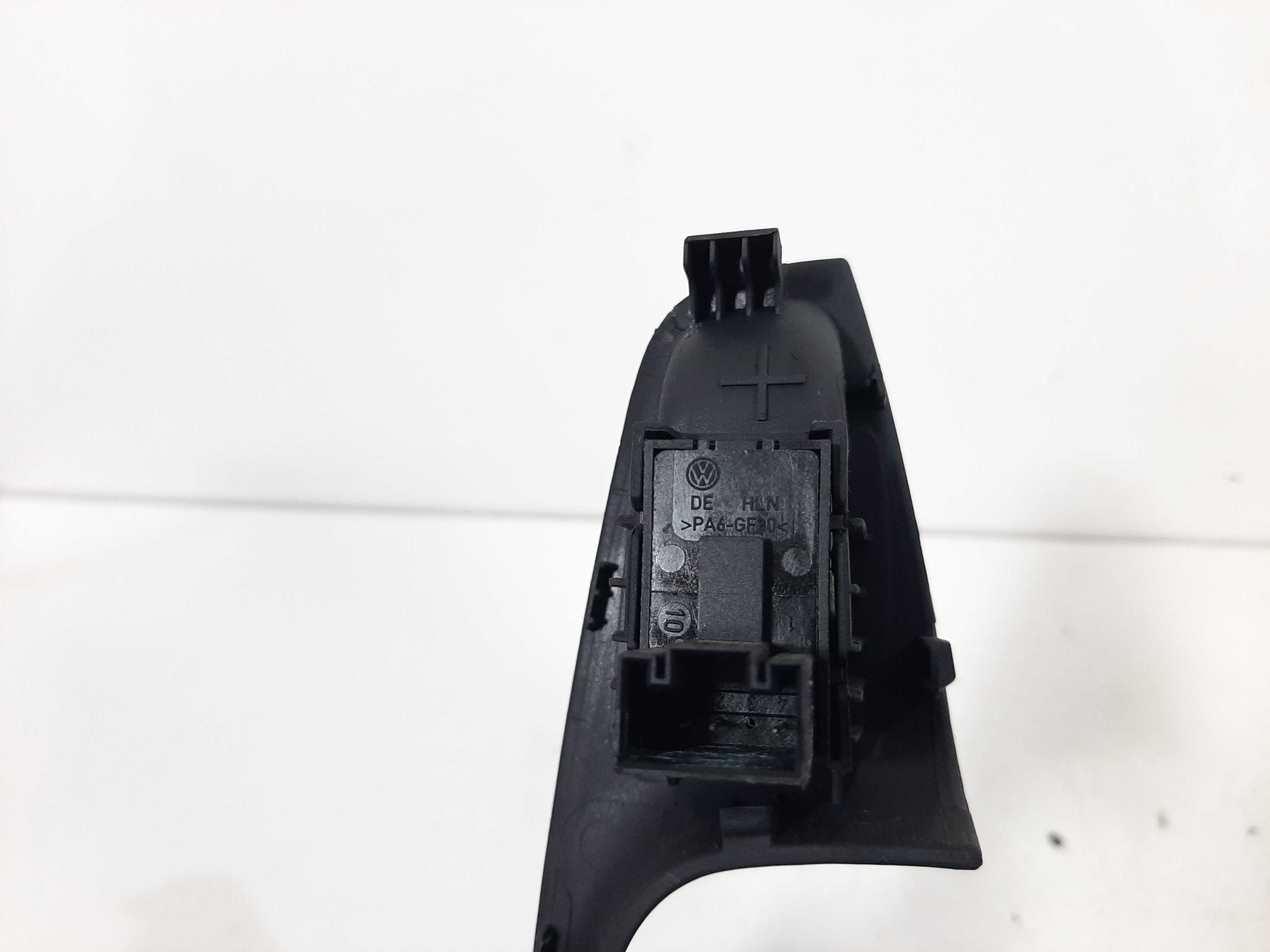 Comando Vidro Traseiro Esquerdo Jetta C/ Moldura 2011 A 2018 10
