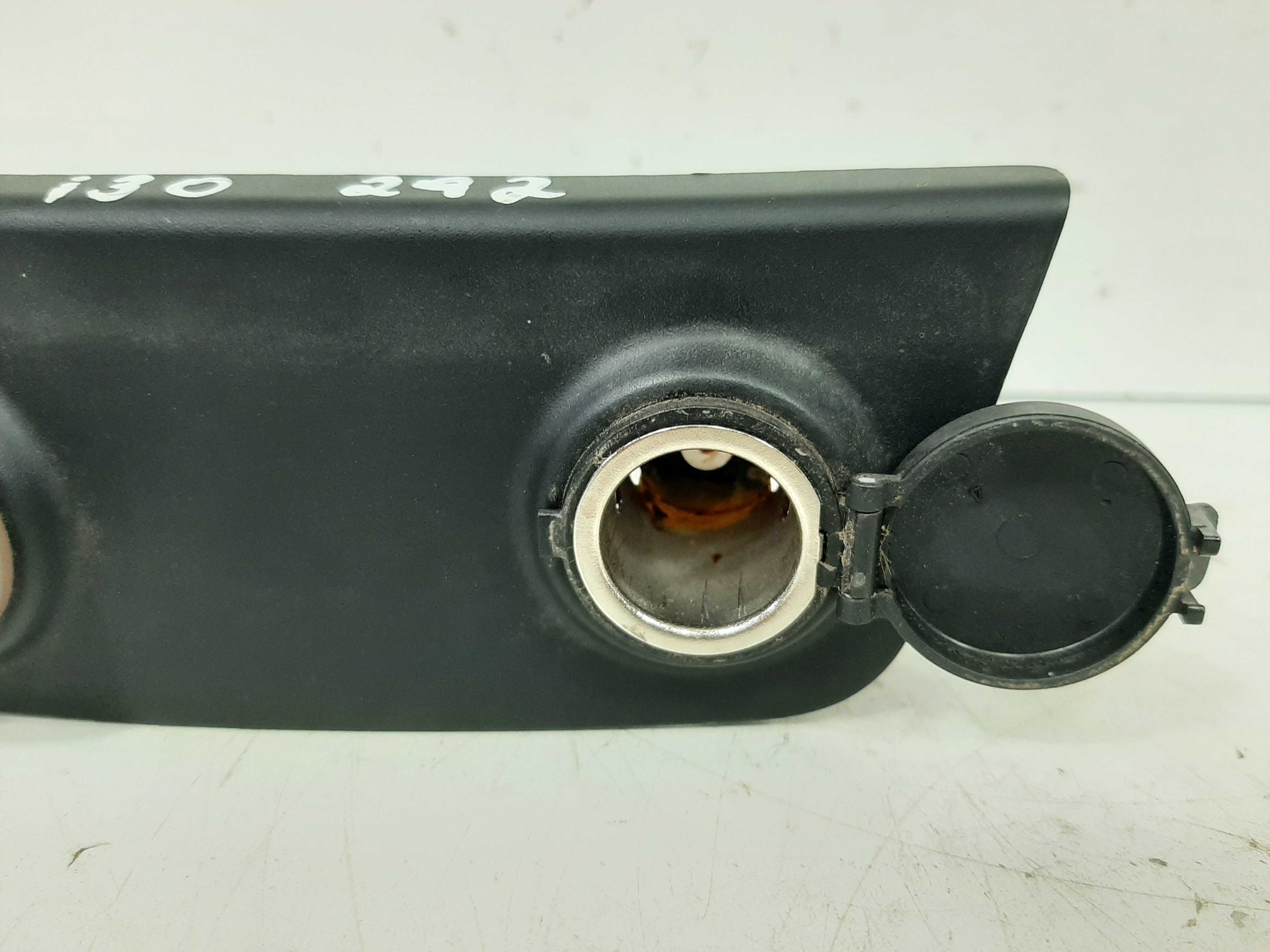 Tomada 12v Acendedor Cigarro Hyundai I30 2009 2010 A 2012 6