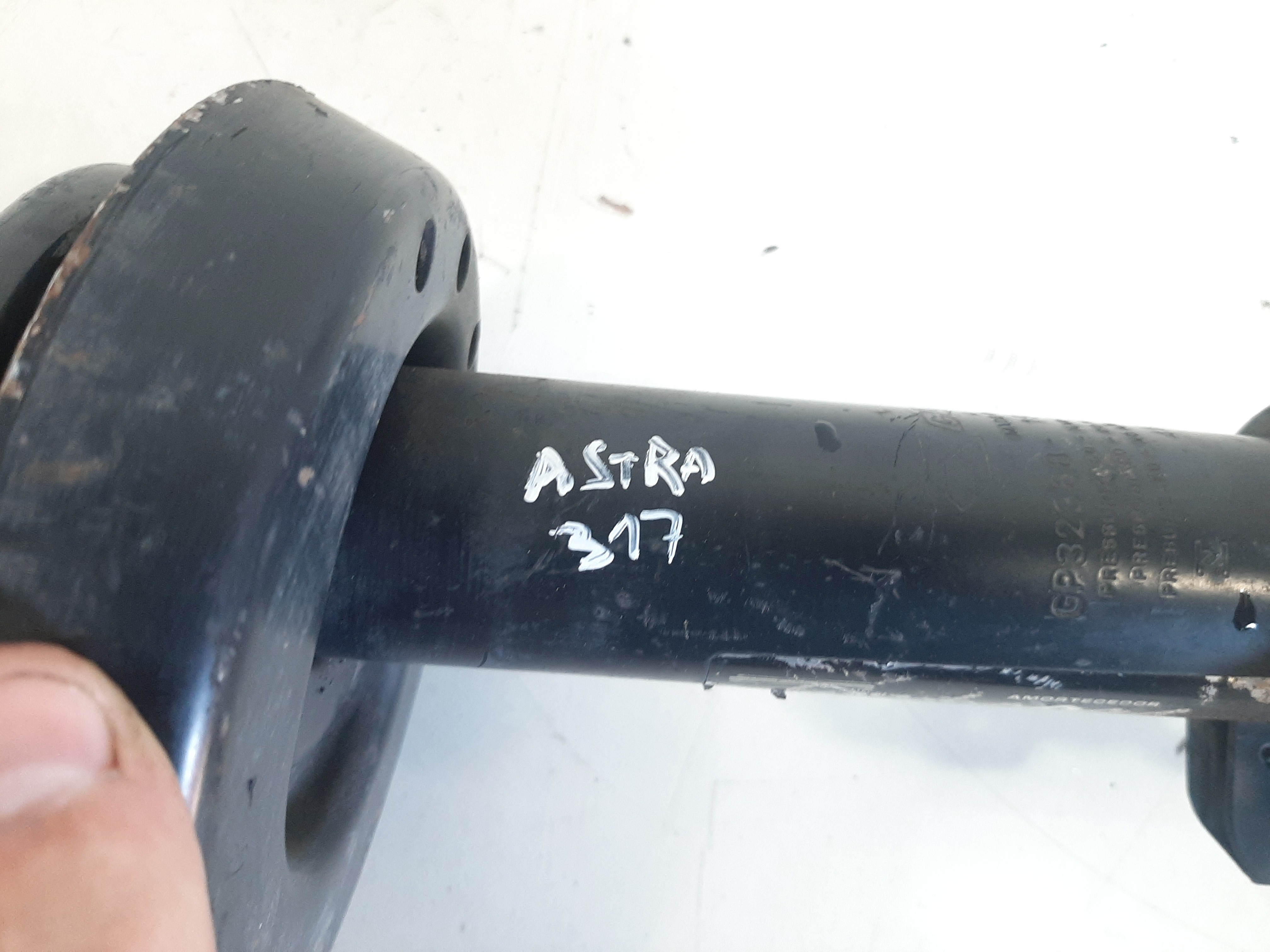 Torre Amortecedor Dianteiro Esquerdo Gm Astra 1.8 1998 A 11 5